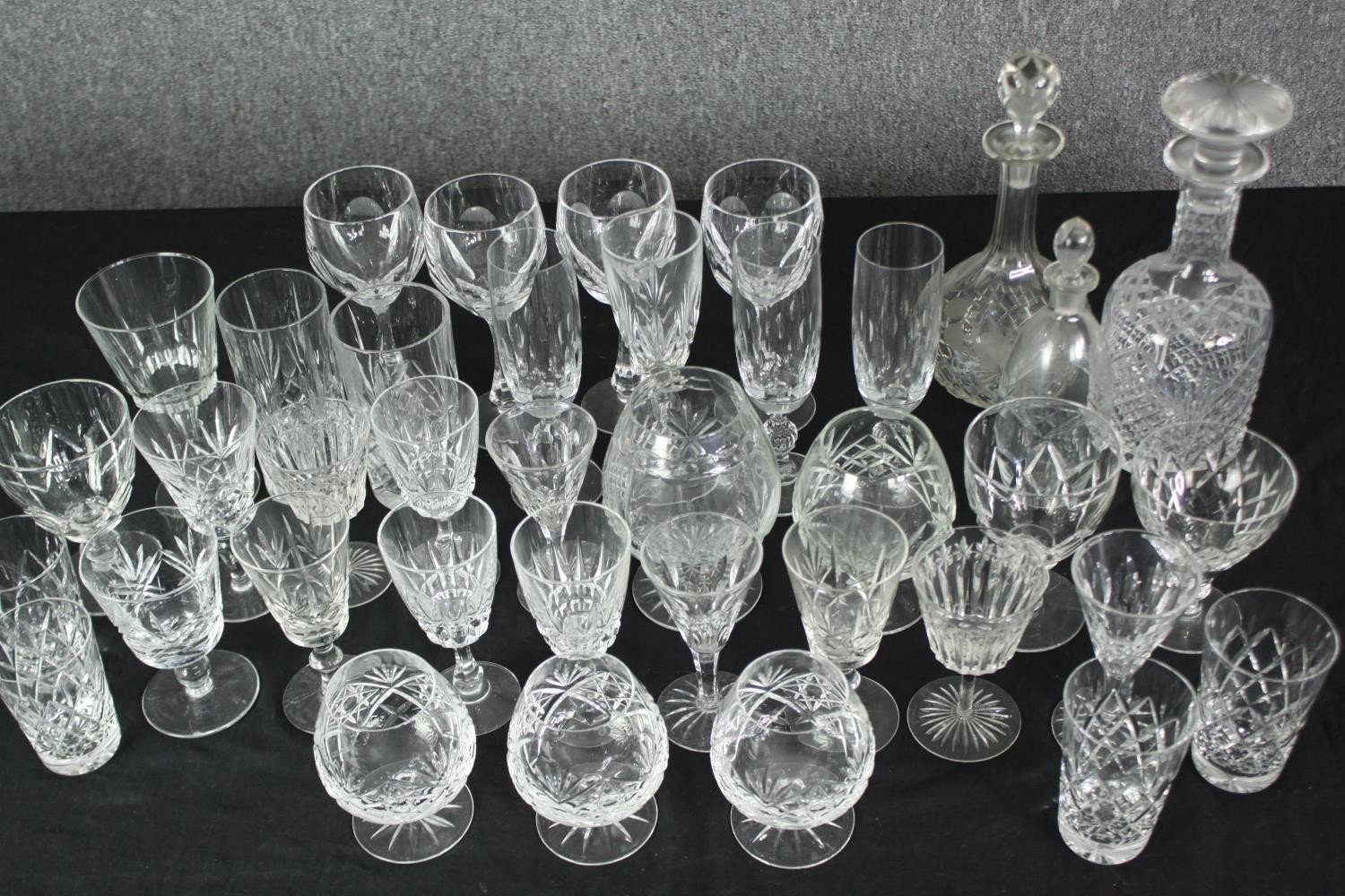 An extensive collection of cut glass. H.25cm. (largest). - Image 2 of 9