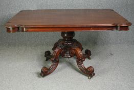 A mid 19th century mahogany breakfast dining table. H.77 W.145 D.118cm.