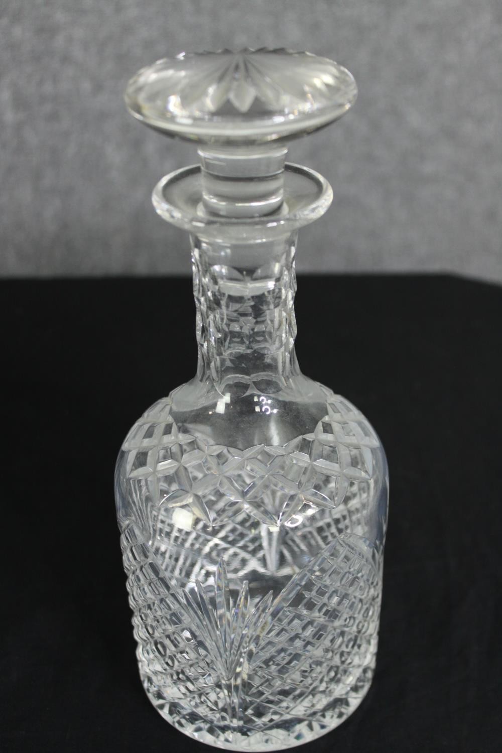 An extensive collection of cut glass. H.25cm. (largest). - Image 3 of 9