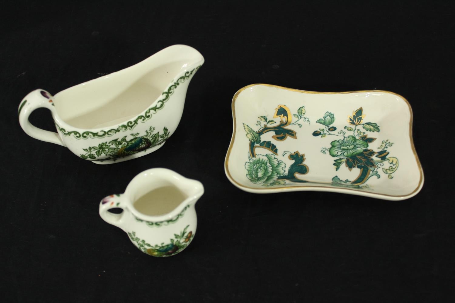 A collection of Mason's Ironstone items; Chartreuse. Dia.24cm. (largest). - Image 6 of 10