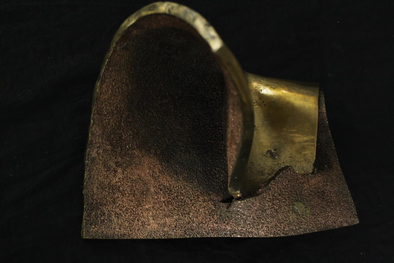 A bronze folded abstract sculpture. Unsigned. H.19cm. - Image 6 of 6