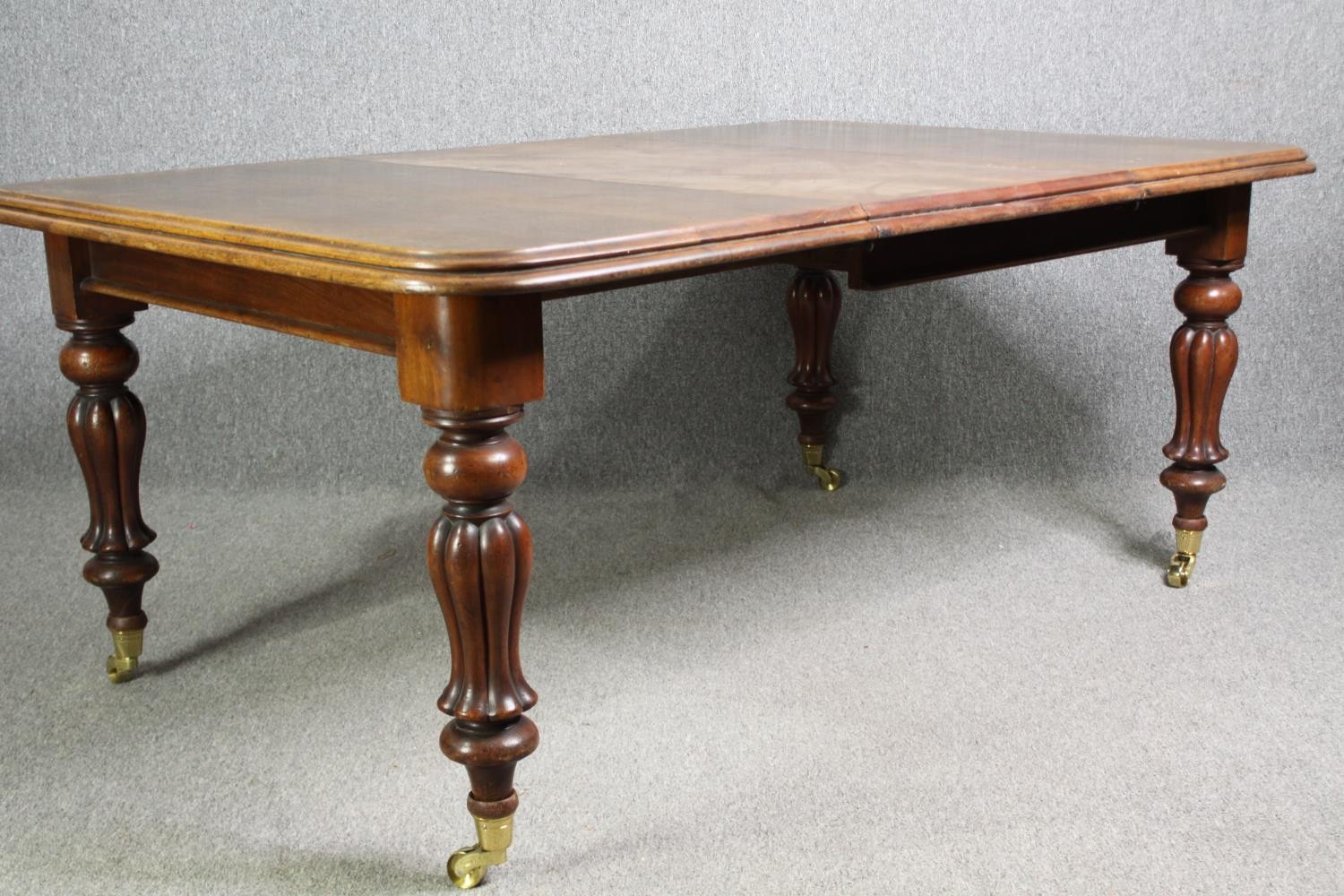 Dining table, William IV mahogany, extends with an extra leaf. H.75 W.177(ext) D.117cm. - Image 5 of 7