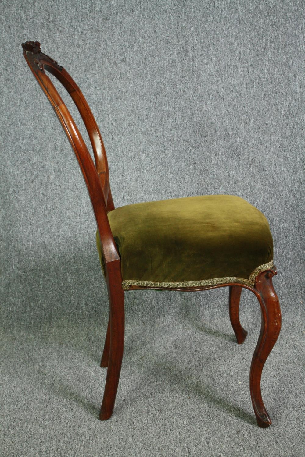 Dining chairs, a set of four Victorian carved walnut. - Image 4 of 8