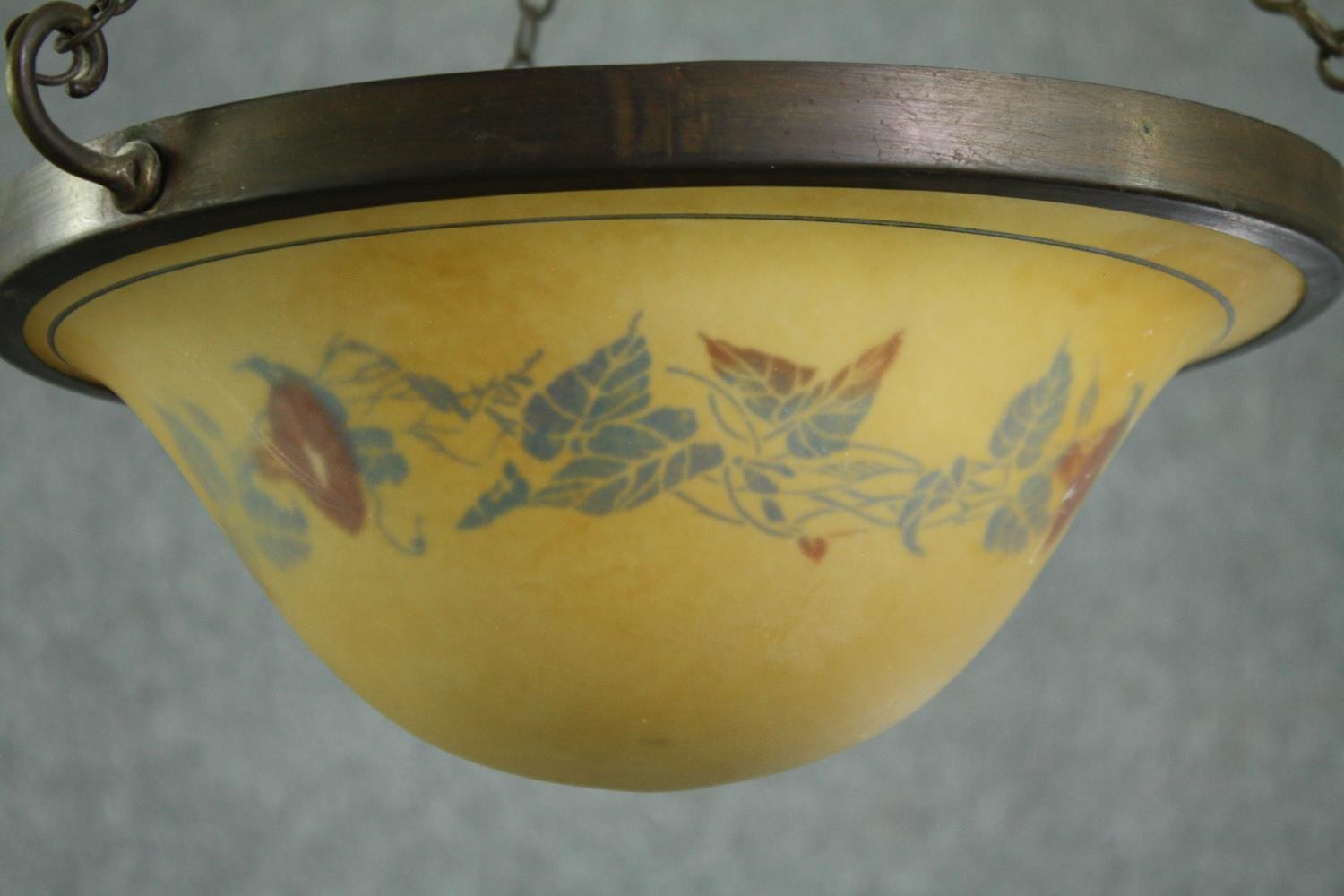 A contemporary ceiling light shade. Dia.32cm. - Image 5 of 7