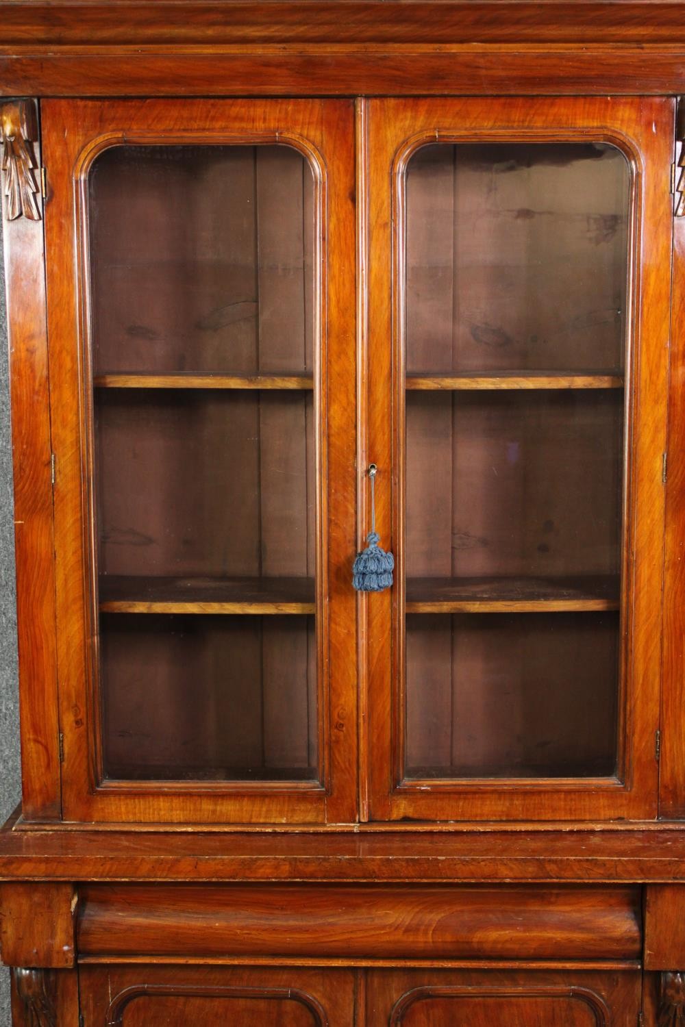 Library bookcase, 19th century mahogany in two sections. H.200 W.103 D.39cm. - Image 6 of 6