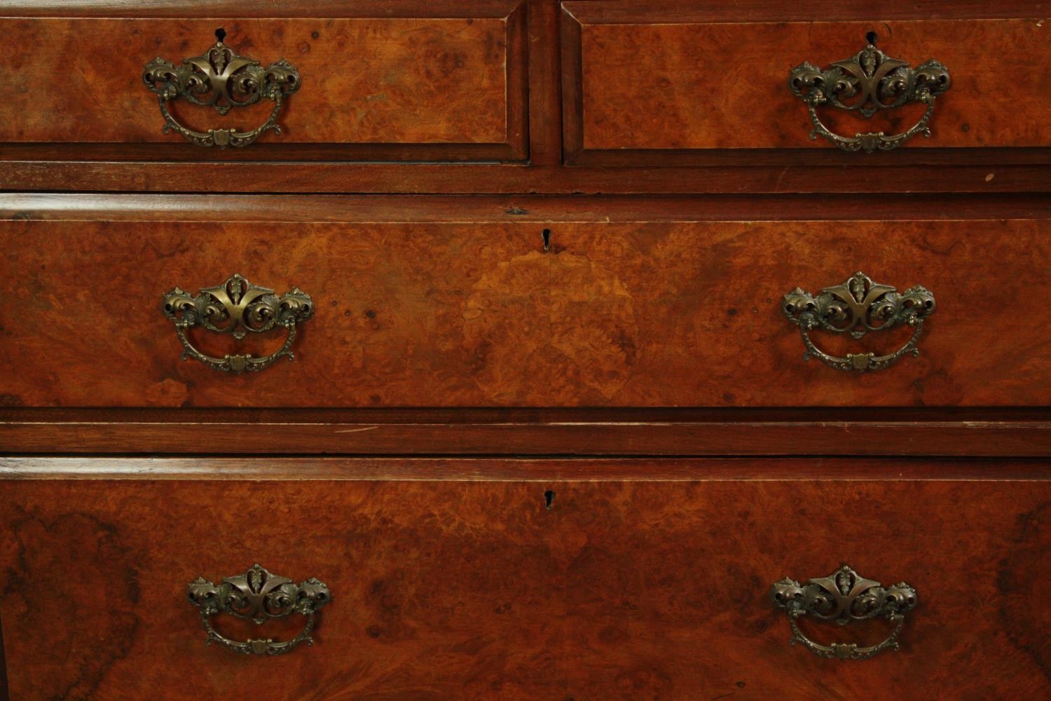 Chest of drawers, 19th century walnut. H.77 W.107 D.49cm. - Image 5 of 8