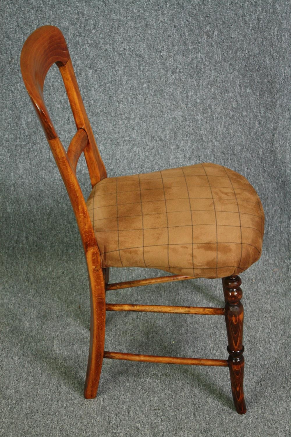 Dining or bedroom chairs, a set of four Victorian beech. - Image 4 of 6