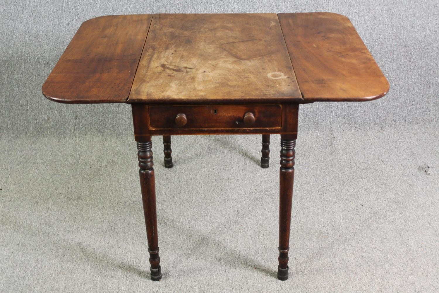 A 19th century drop leaf mahogany Pembroke table. H.70 W.105 (ext) D.84cm. - Image 5 of 6