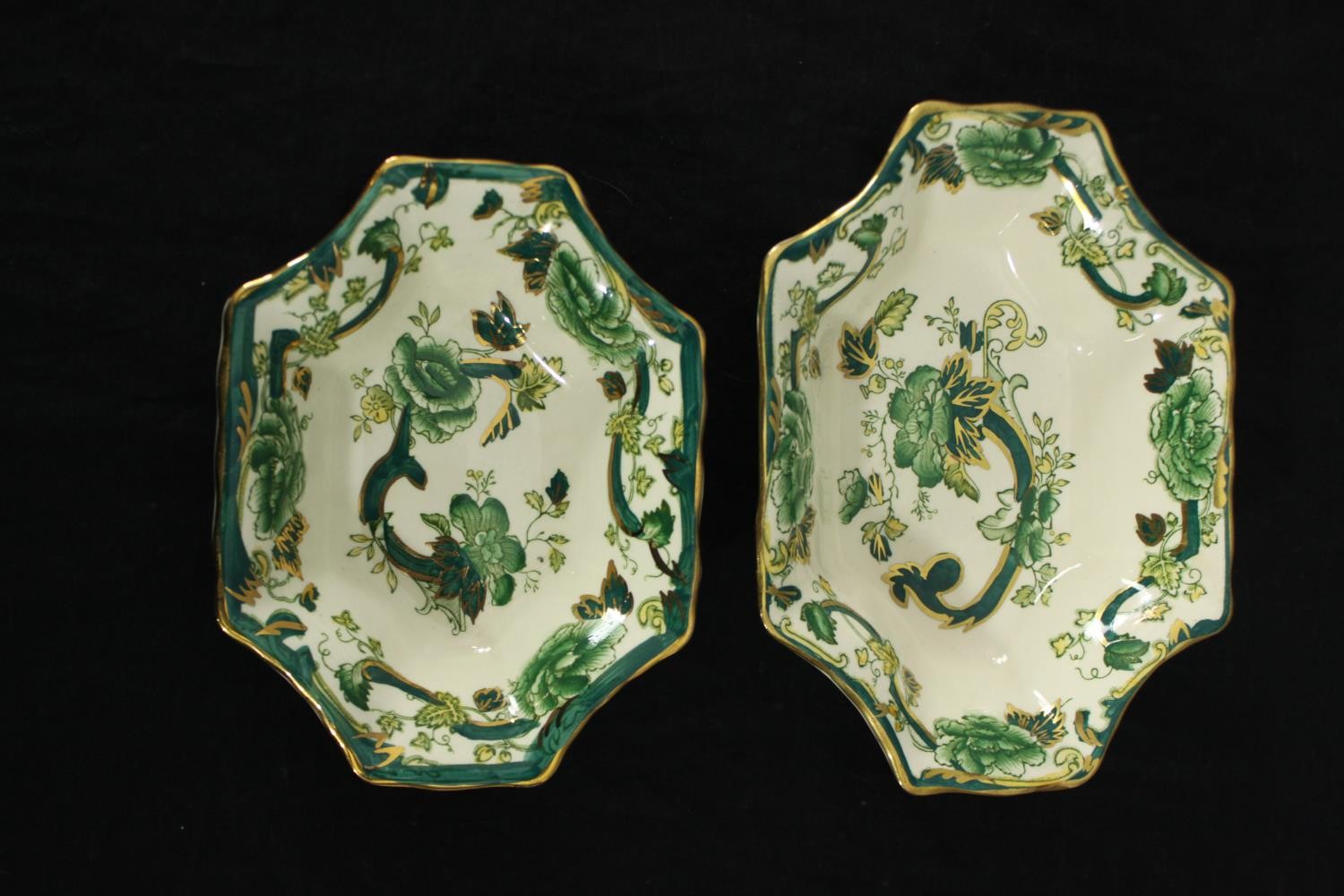 A collection of Mason's Ironstone items; Chartreuse. Dia.24cm. (largest). - Image 9 of 10