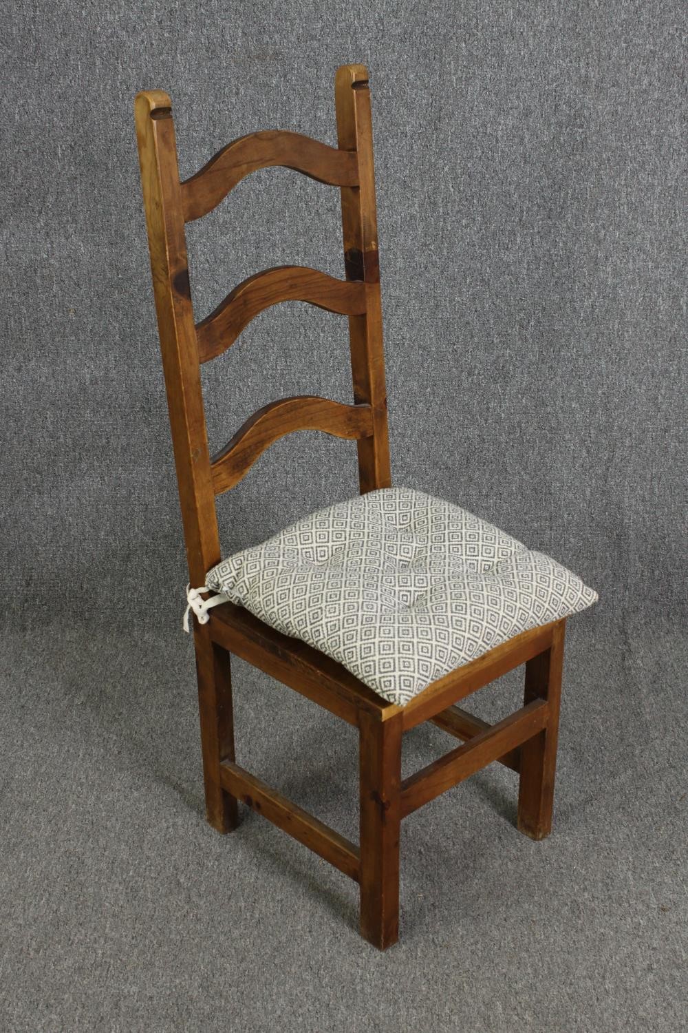 A set of four contemporary kitchen dining chairs. H.19cm. (each). - Image 3 of 10