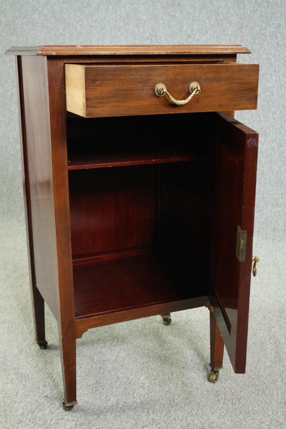 Pot cupboard, 19th century mahogany. H.91 W.51 D.42cm. - Image 5 of 5