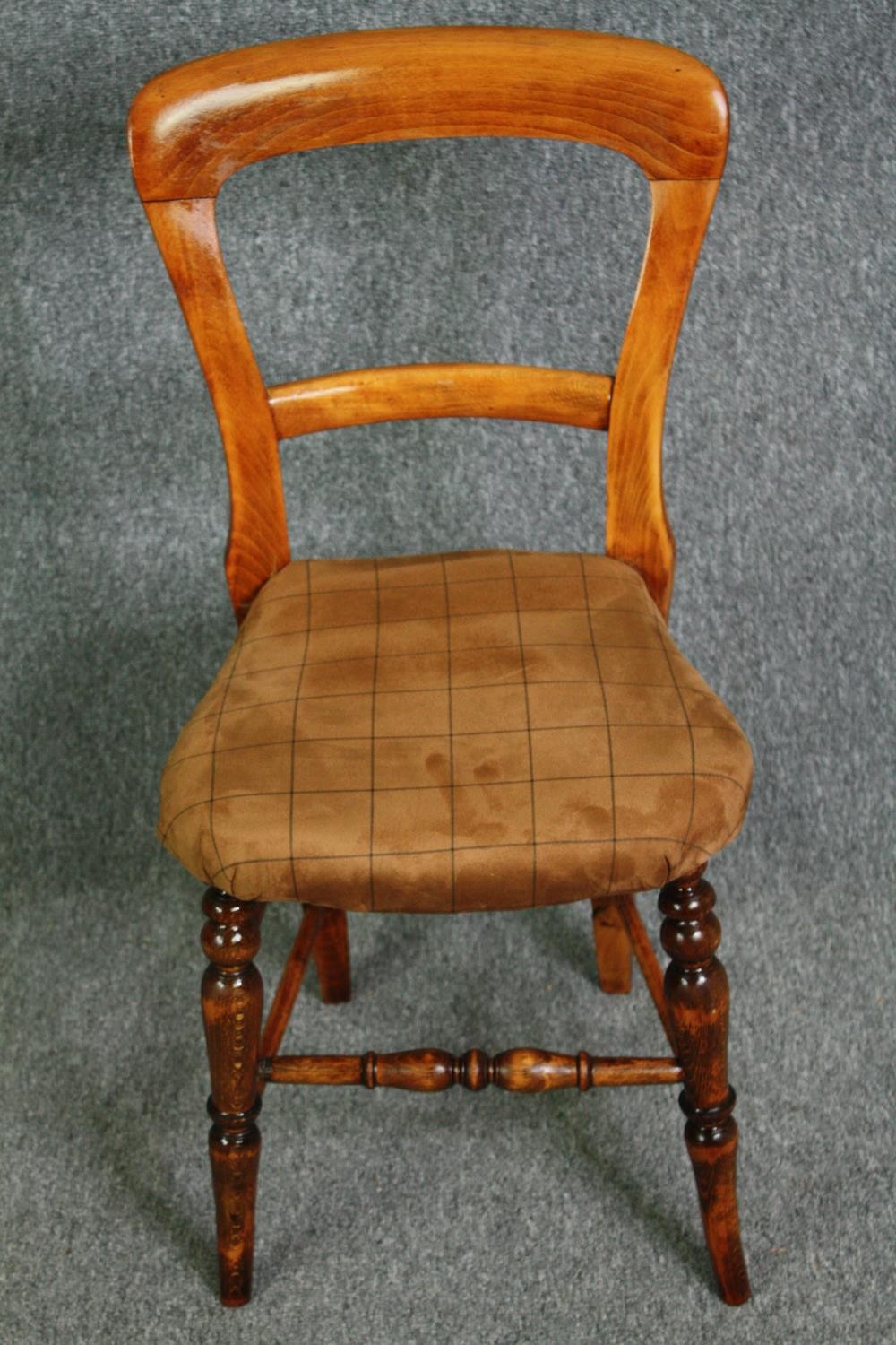 Dining or bedroom chairs, a set of four Victorian beech. - Image 2 of 6