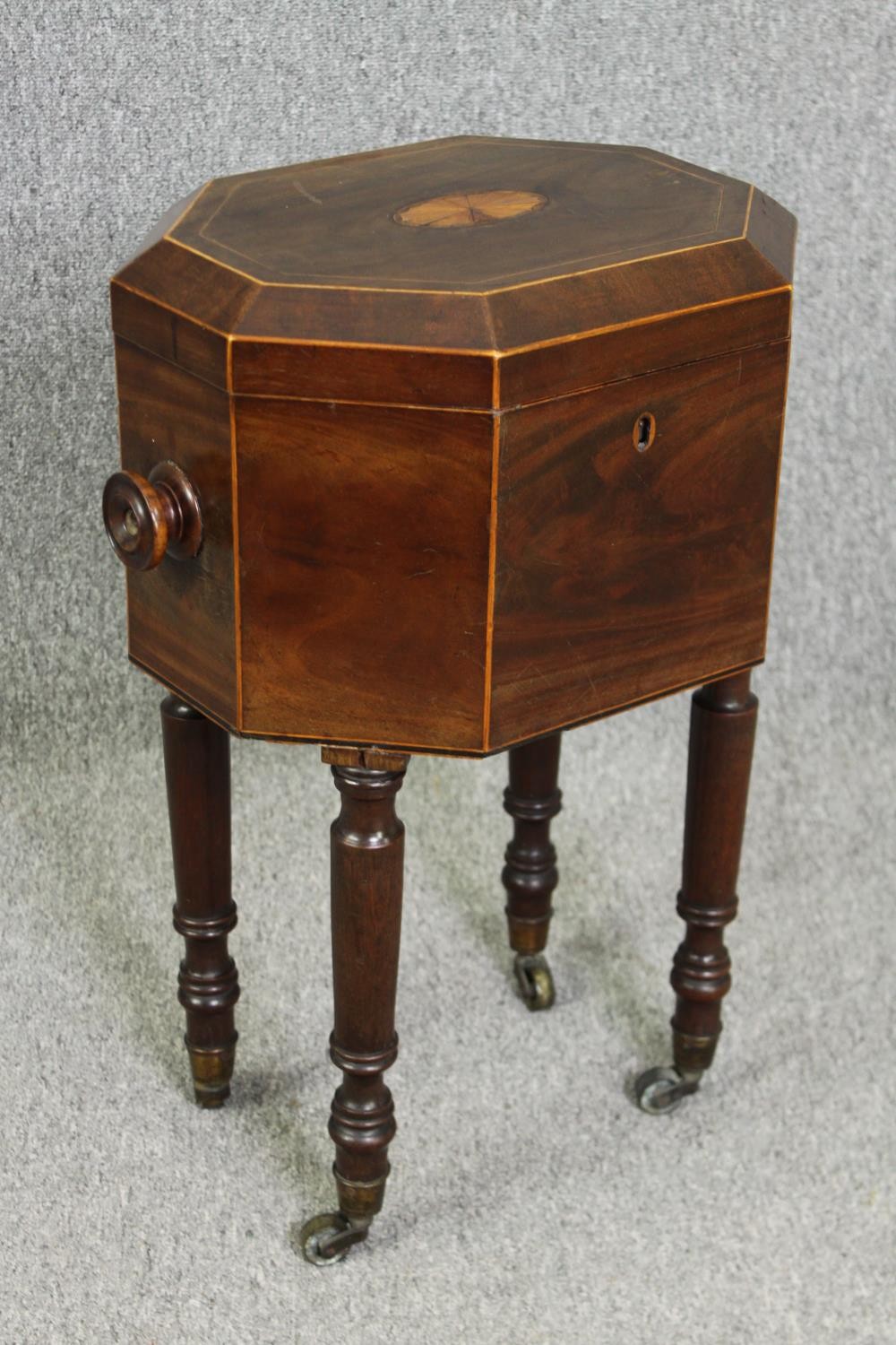 A Georgian mahogany and satinwood inlaid cellarette, fitted interior with lift out zinc liners. H.65 - Image 2 of 8