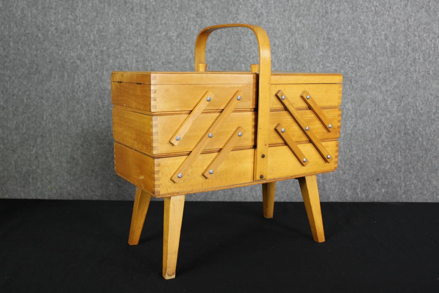 Sewing box, mid century beech. H.45 W.43 D.24cm. - Image 5 of 6