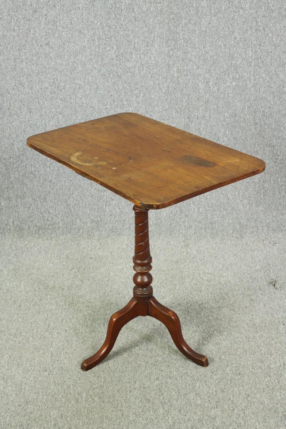 Occasional or lamp table, 19th century mahogany. H.71 W.66 D.43cm. - Image 4 of 6