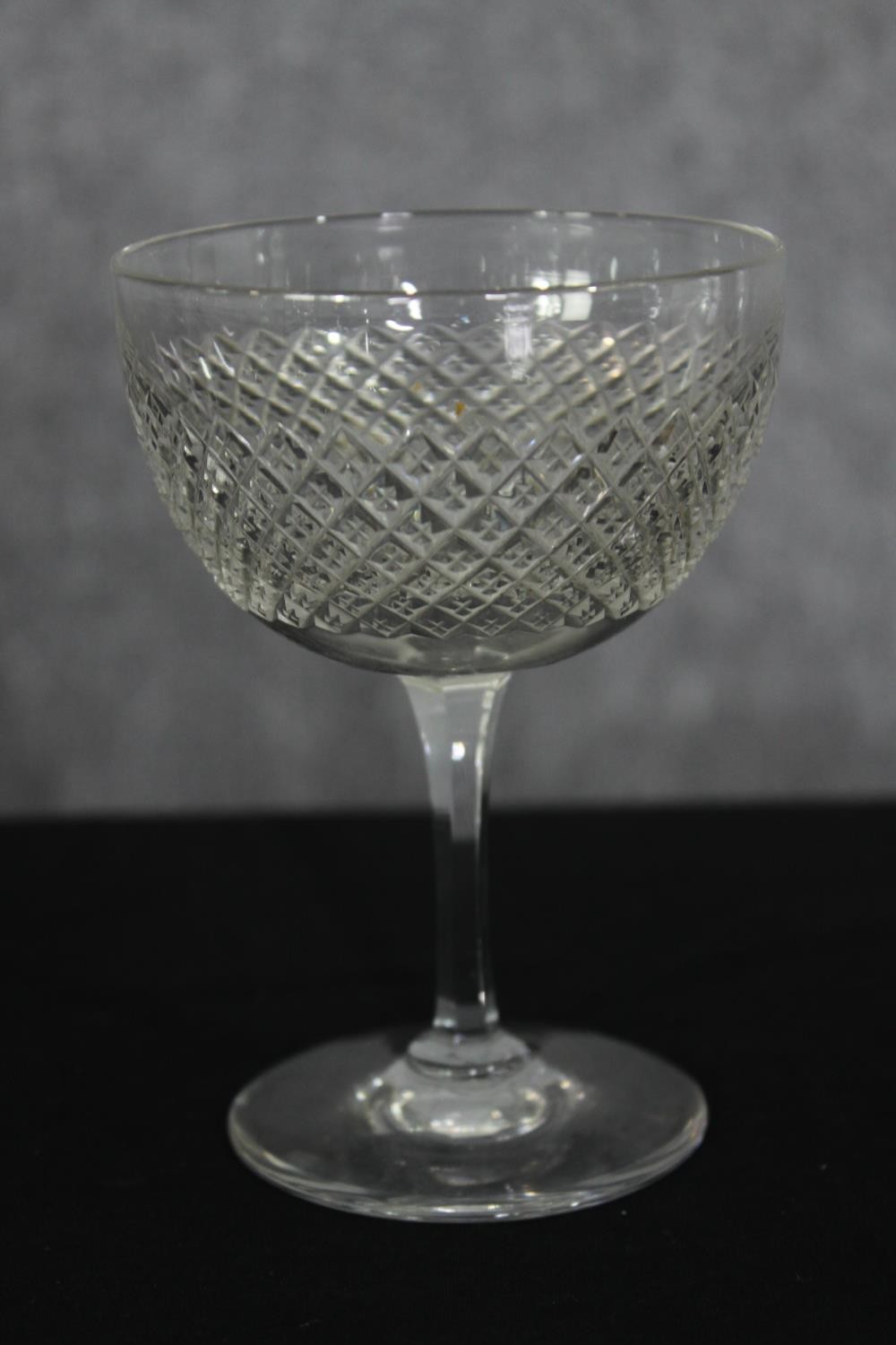 A quantity of vintage drinking glasses, H.17cm. (largest). - Image 9 of 9