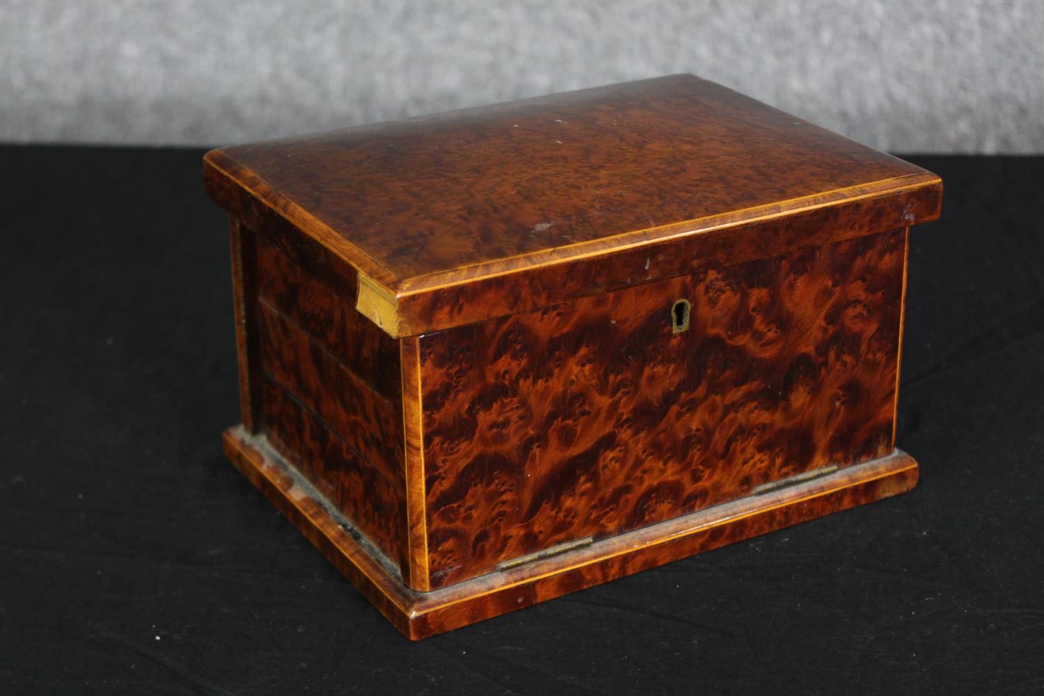 A burr yewwood travelling box, late 19th/early 20th century, H.12 W.20 D.15cm. - Image 2 of 8