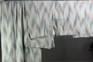 Two pairs of cotton mix fully lined gradated chevron pattern curtains. L.235 W.105cm. (largest).