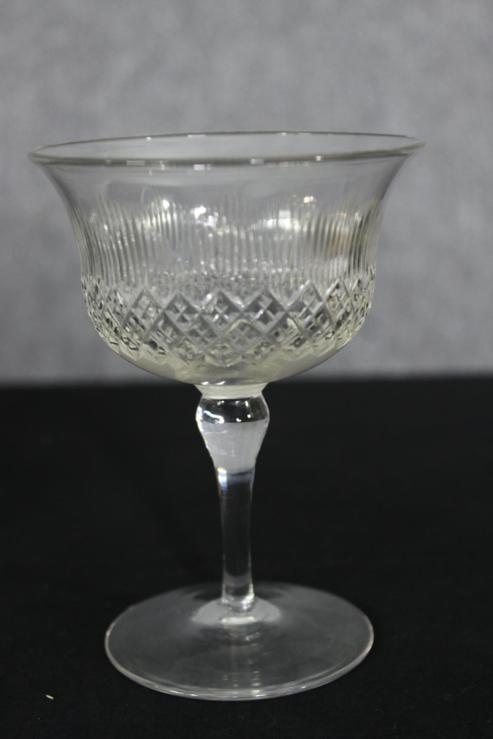 A quantity of vintage drinking glasses, H.17cm. (largest). - Image 7 of 9