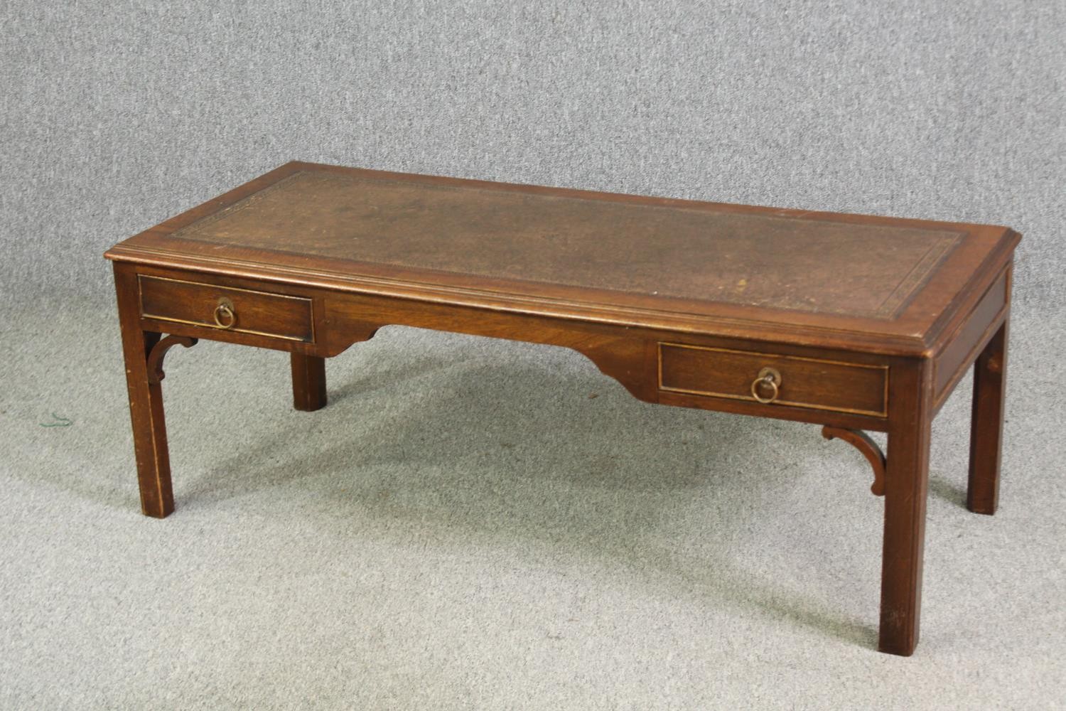 A mahogany coffee table, 20th century Georgian style. H.45 W.123 D.52cm. - Image 3 of 9