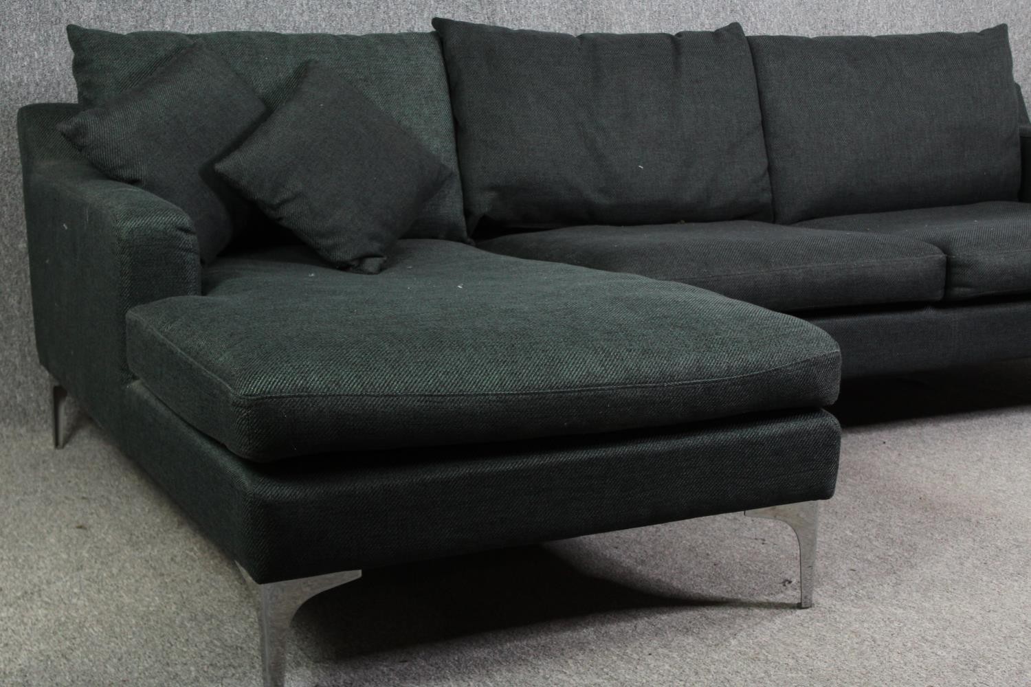 A contemporary grey upholstered corner sofa with chrome supports, H.80 W.246 D.150cm. - Image 3 of 7