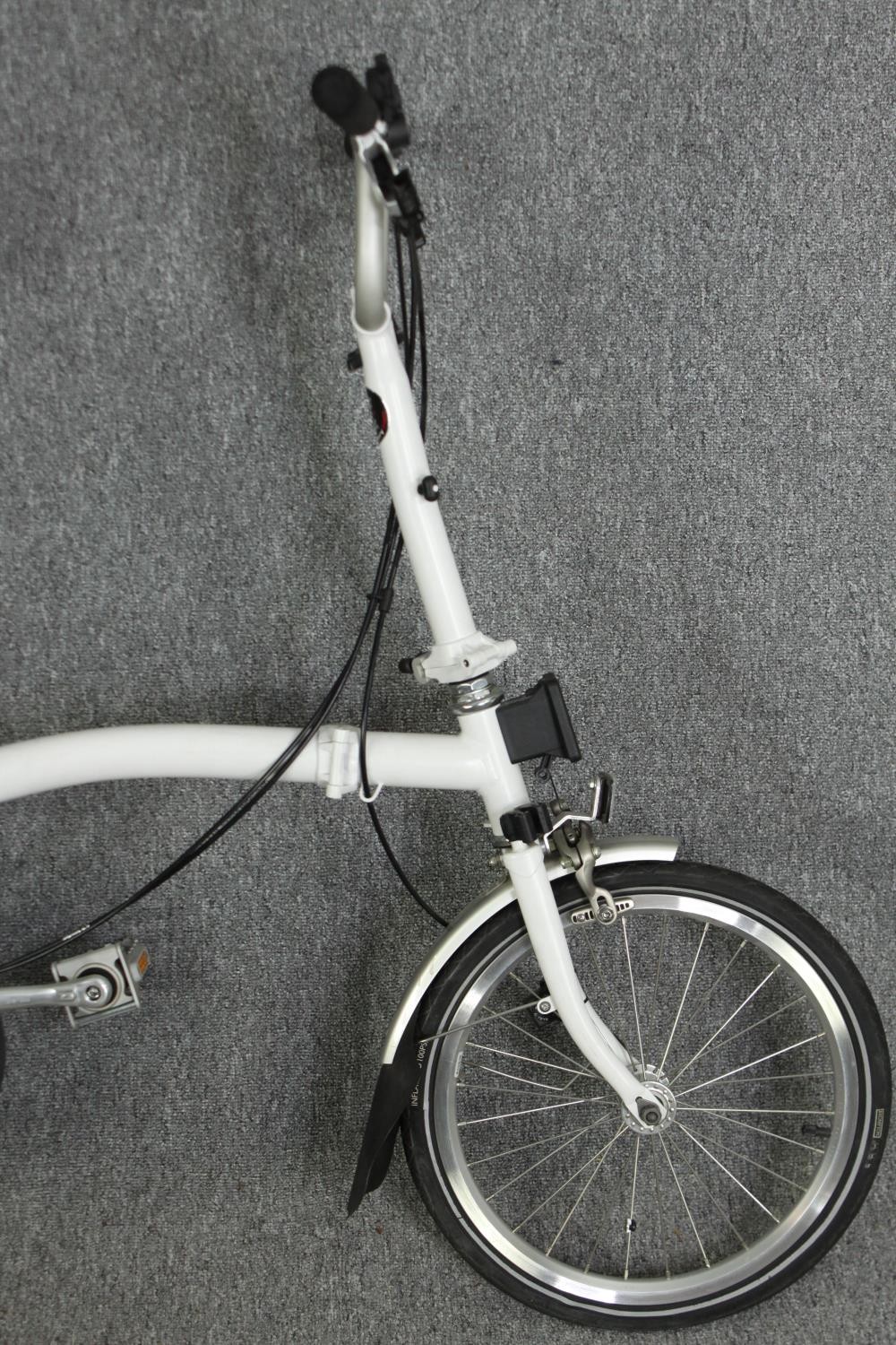 A Brompton folding bike, H.107 L.150cm. - Image 4 of 9