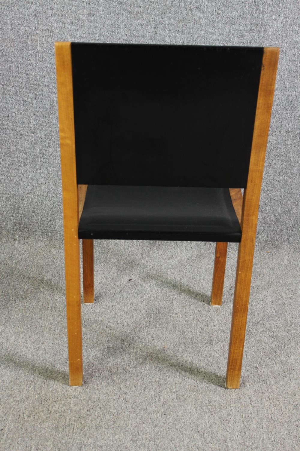 A pair contemporary Heal's teak and black leather dining chairs - Image 6 of 6