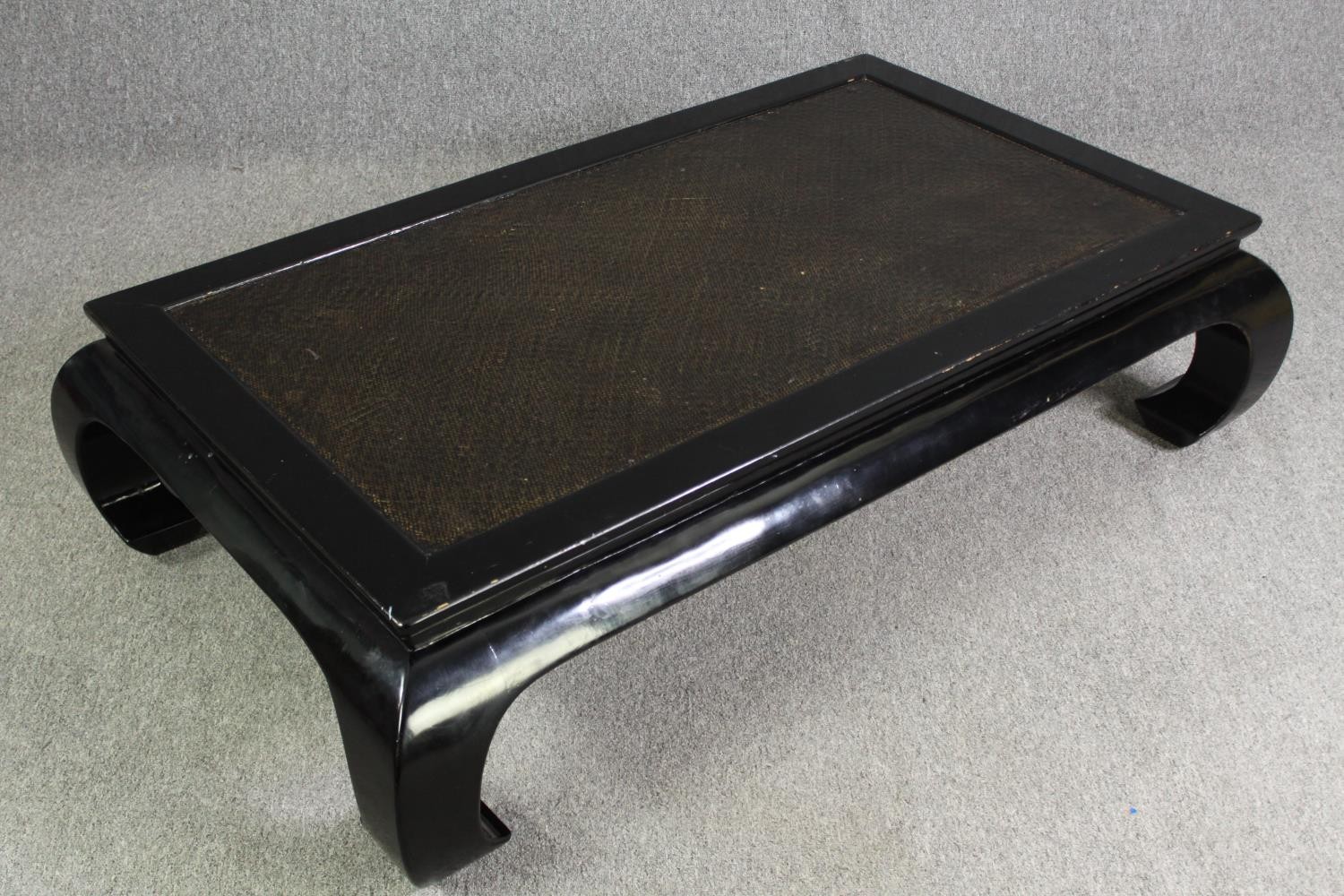 A Chinese style black lacquered low coffee table (missing glass), H.38 W.140 D.95cm. - Image 3 of 7