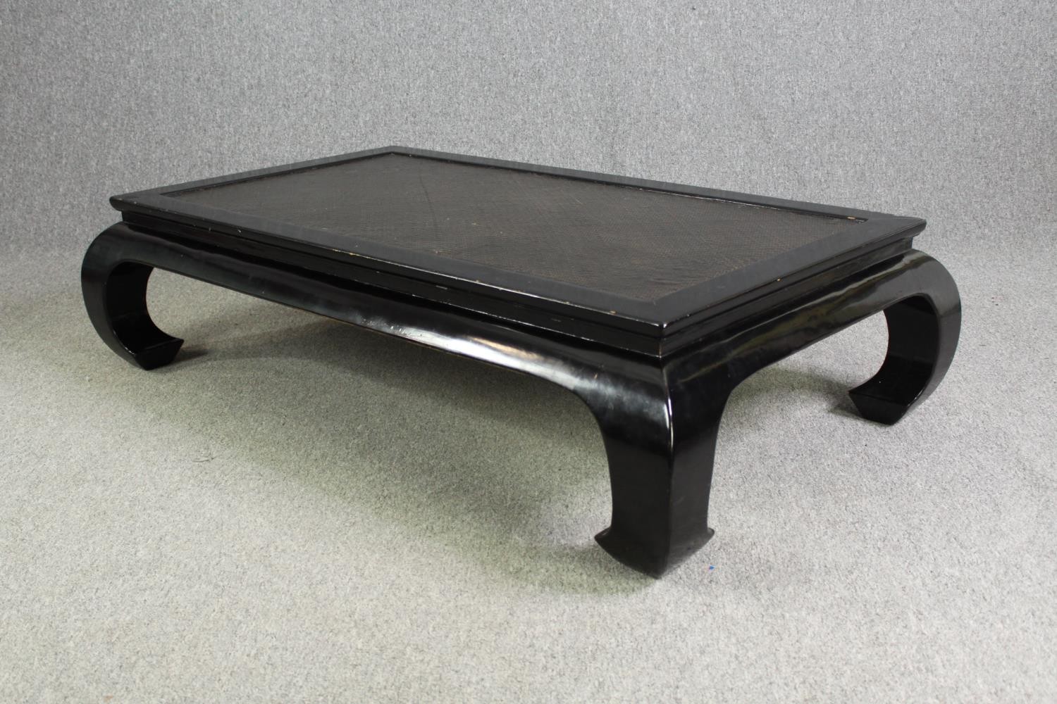 A Chinese style black lacquered low coffee table (missing glass), H.38 W.140 D.95cm. - Image 5 of 7