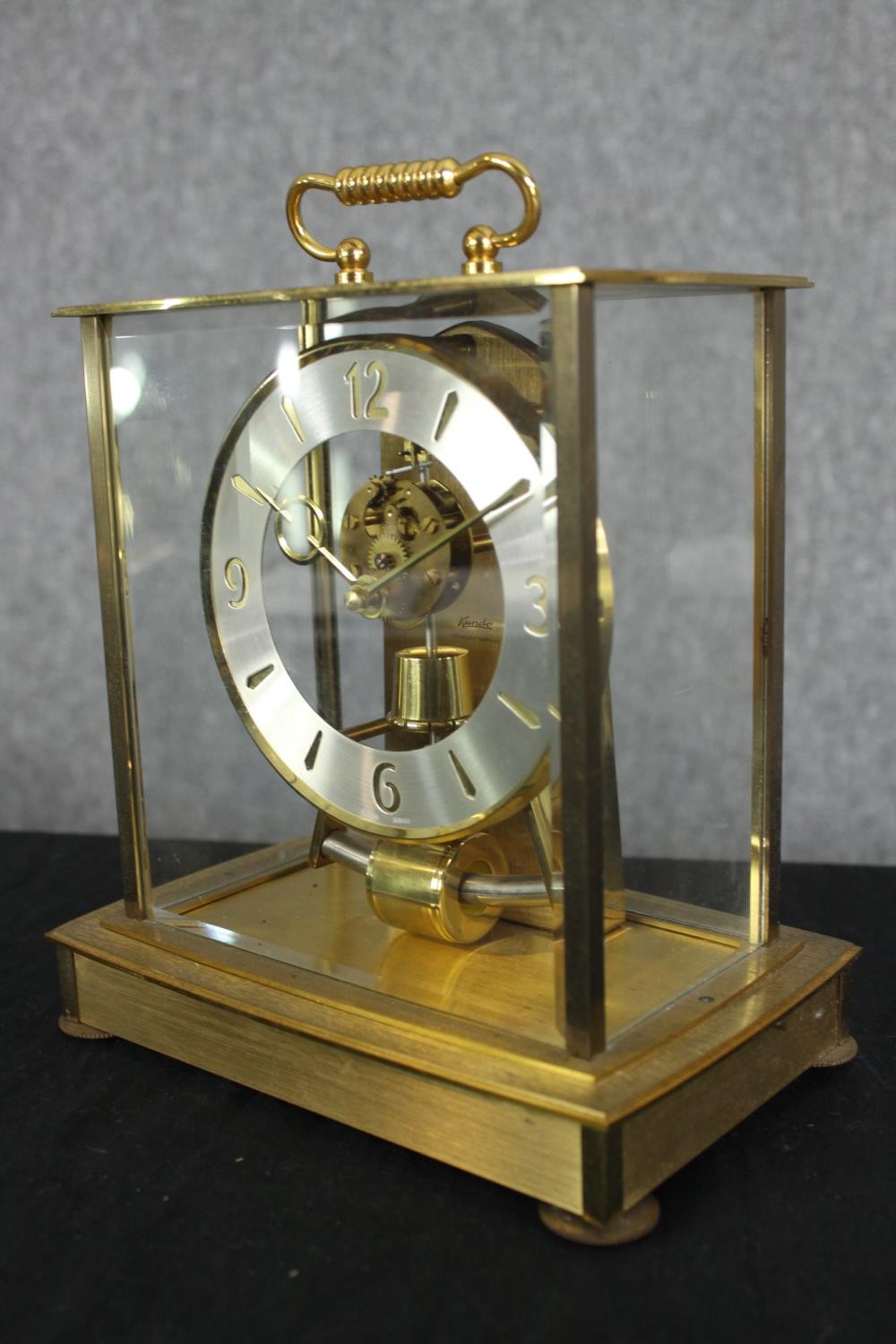 A vintage Kundo brass mantel clock, H.20 W.20 D.13cm. - Image 3 of 7
