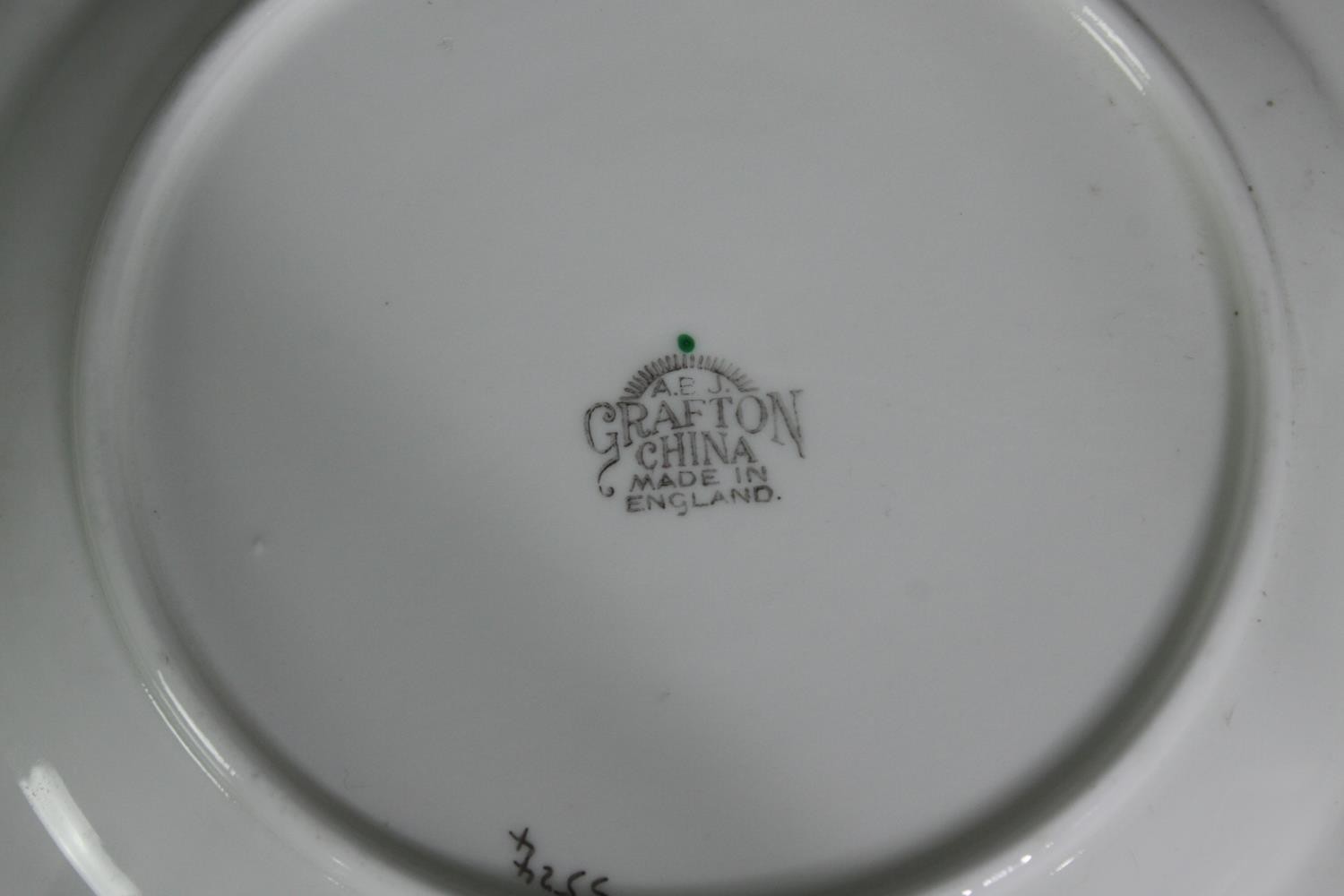 A Royal Grafton mid century china part tea service. A L.23 W.23cm. (largest). - Image 6 of 7