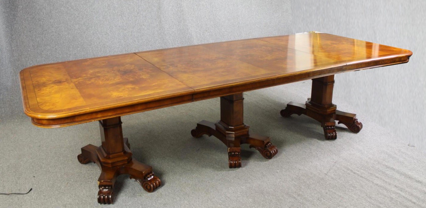 A walnut triple pedestal dining table, in the Victorian style, 20th century, H.78 W.426 D.123cm. - Image 2 of 12