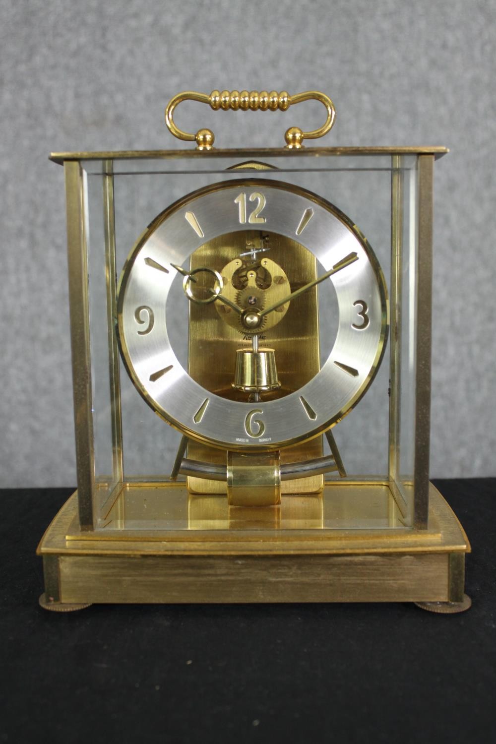 A vintage Kundo brass mantel clock, H.20 W.20 D.13cm.
