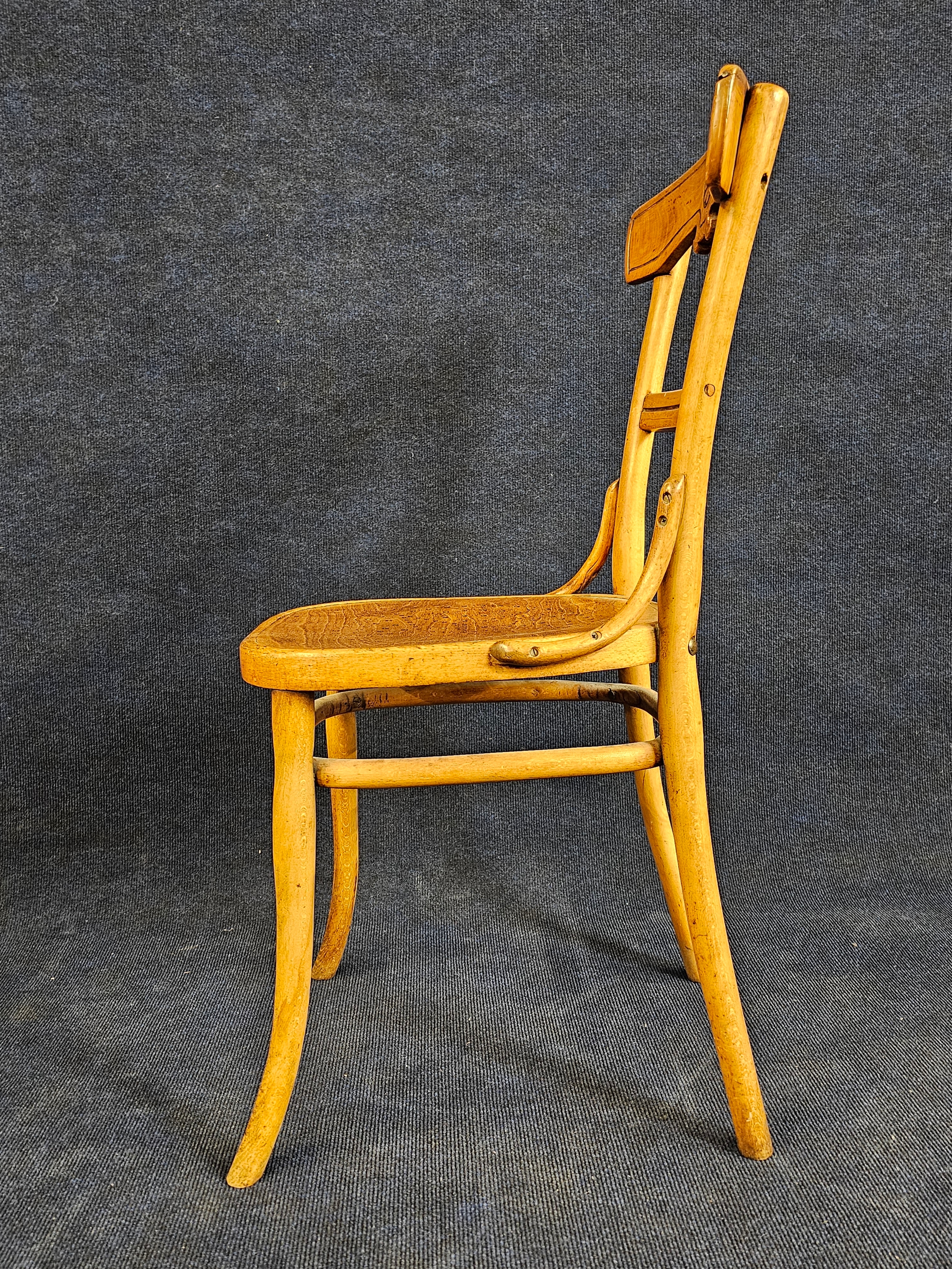 A 1920's bentwood chair - Image 7 of 8