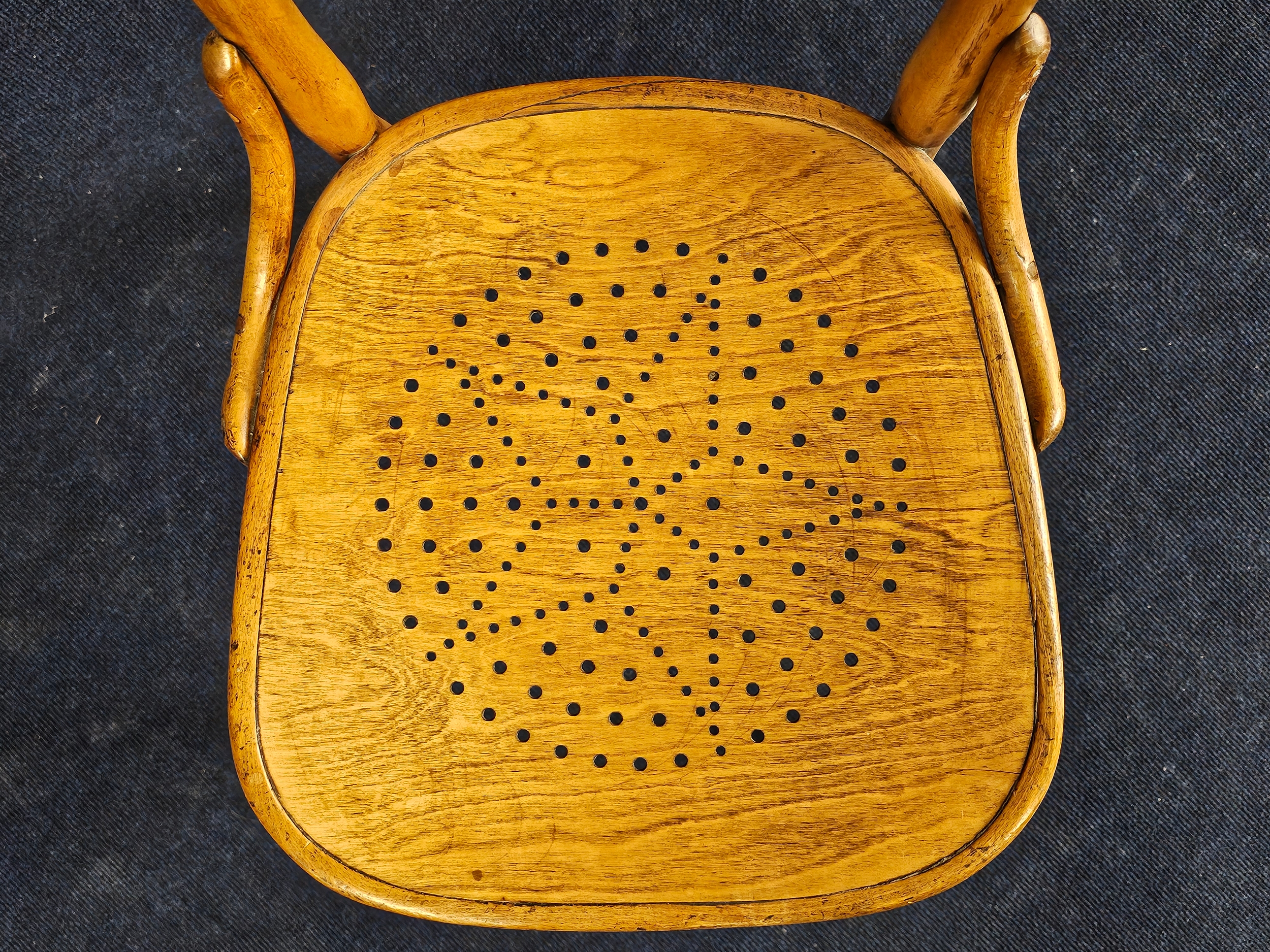 A 1920's bentwood chair - Image 4 of 8