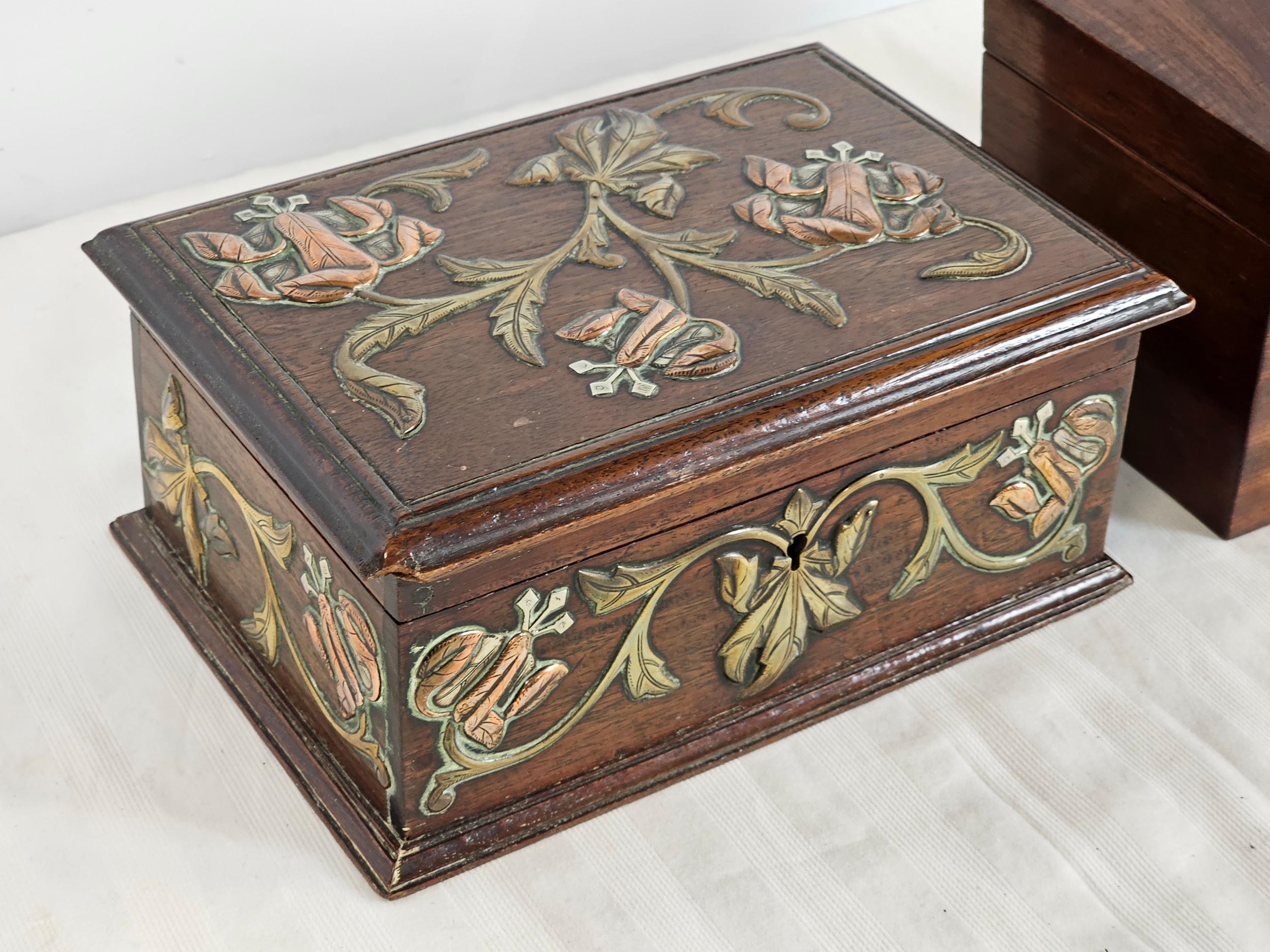 A 19th century mahogany tea caddy, and an Arts and Crafts box with brass and copper repousse - Image 2 of 6