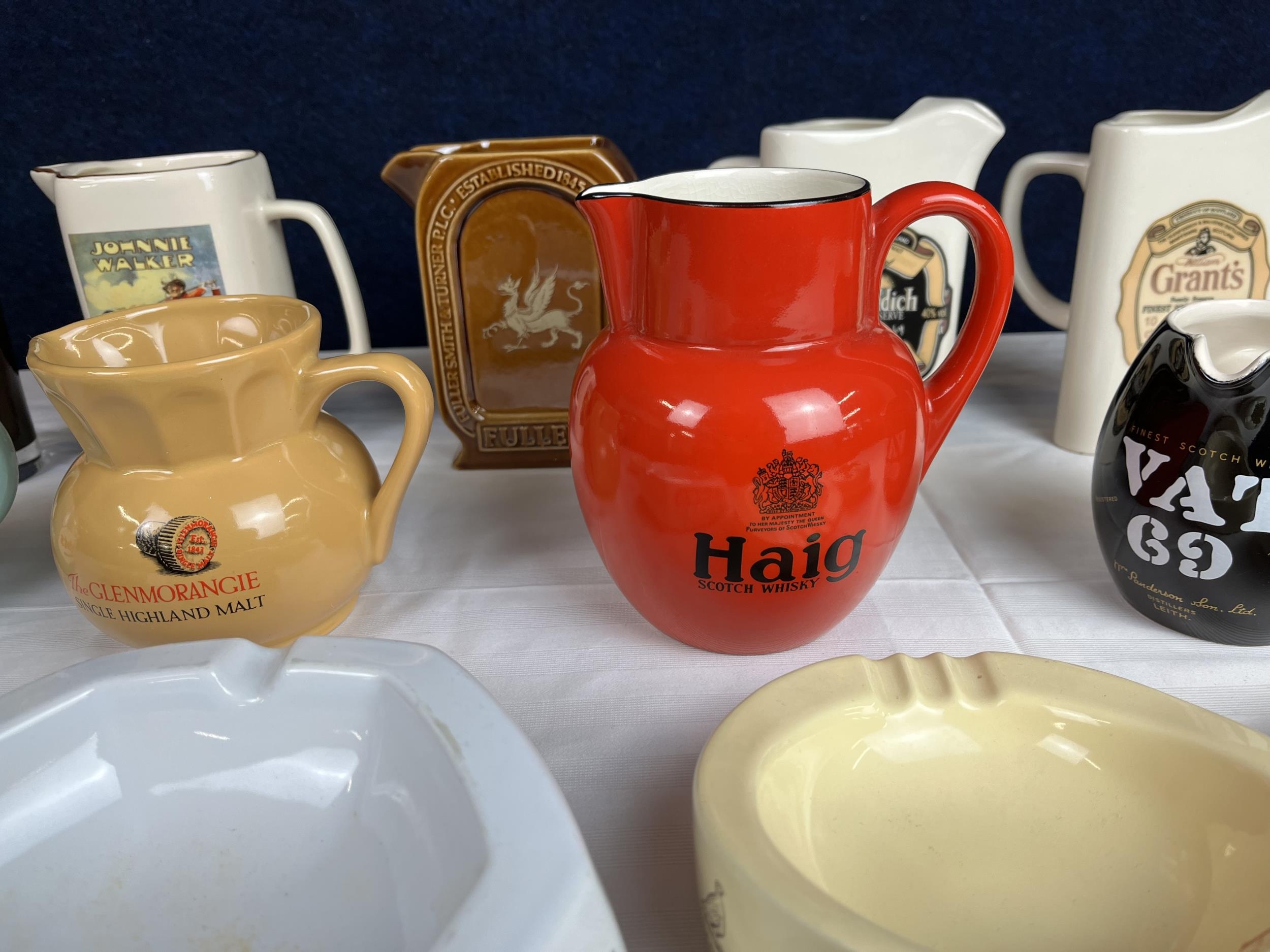 Breweriana, a collection of pub related jugs and ashtrays - Image 2 of 6