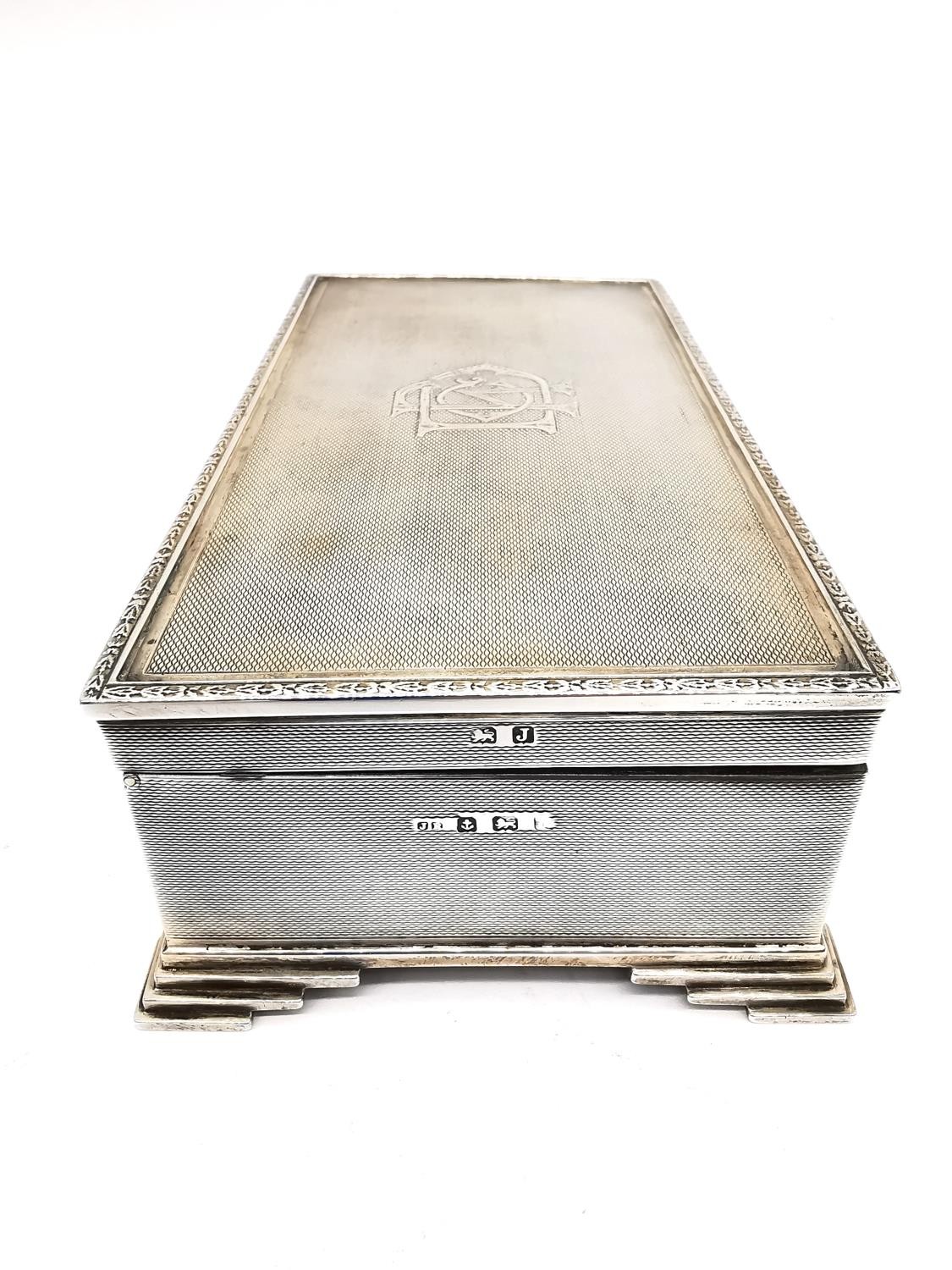 Two Art Deco engine turn decorated cedar lined silver cigarette boxes. One with engraved geometric - Image 7 of 9