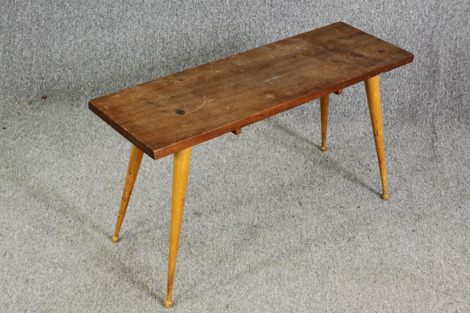 An Ercol style beech side table, with associated top and base. H.49 W.90 D.29.5cm. - Image 2 of 5