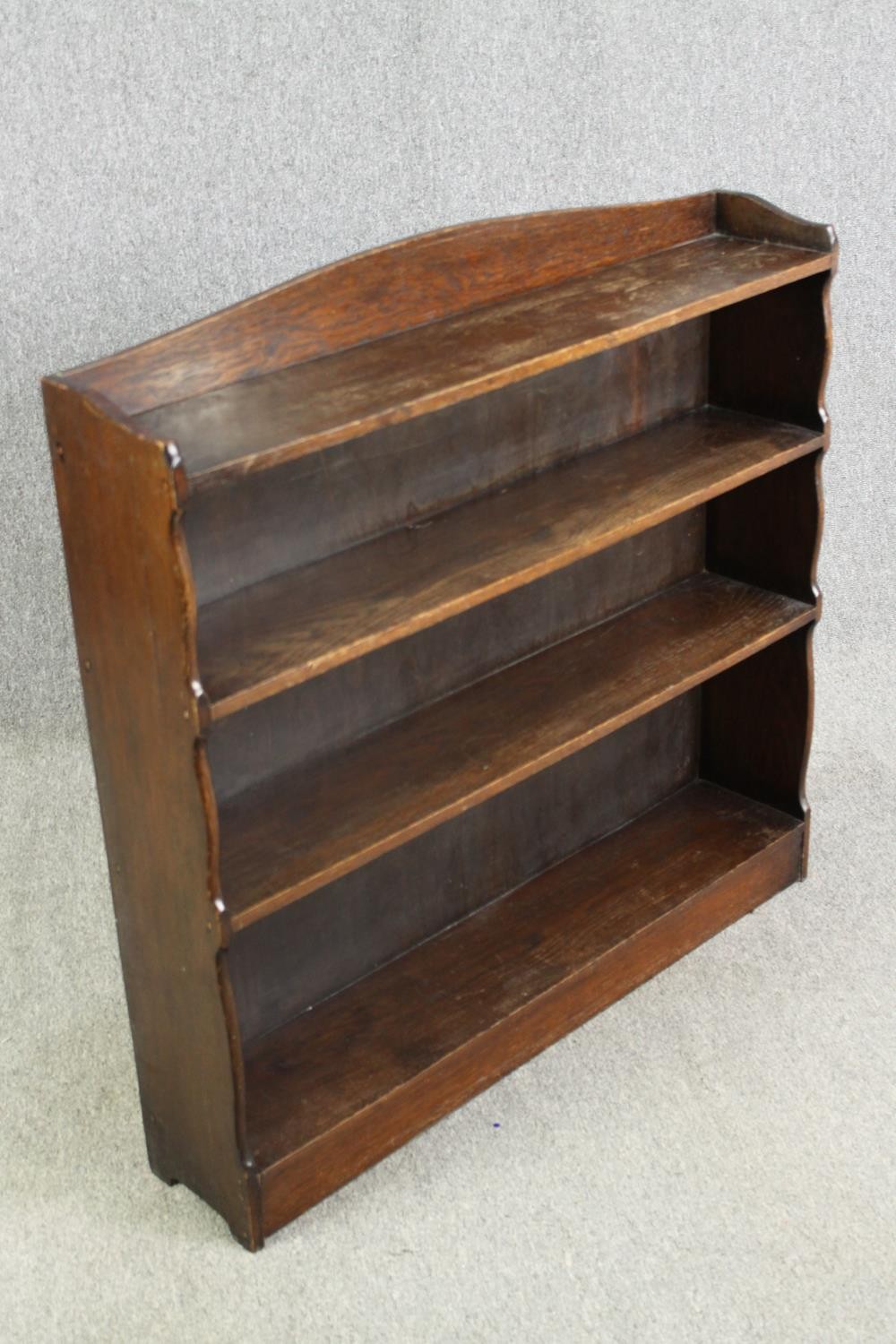 An oak open bookcase, early 20th century. H.96 W.100 D.19cm. - Image 4 of 5