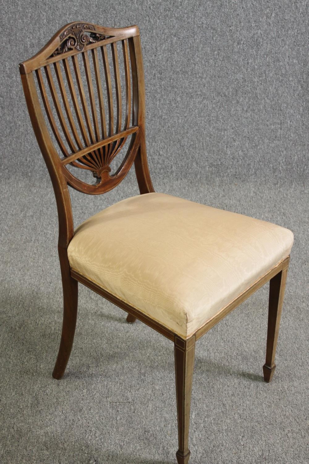 An Edwardian rosewood and inlaid side chair in the Sheraton style. - Image 2 of 6