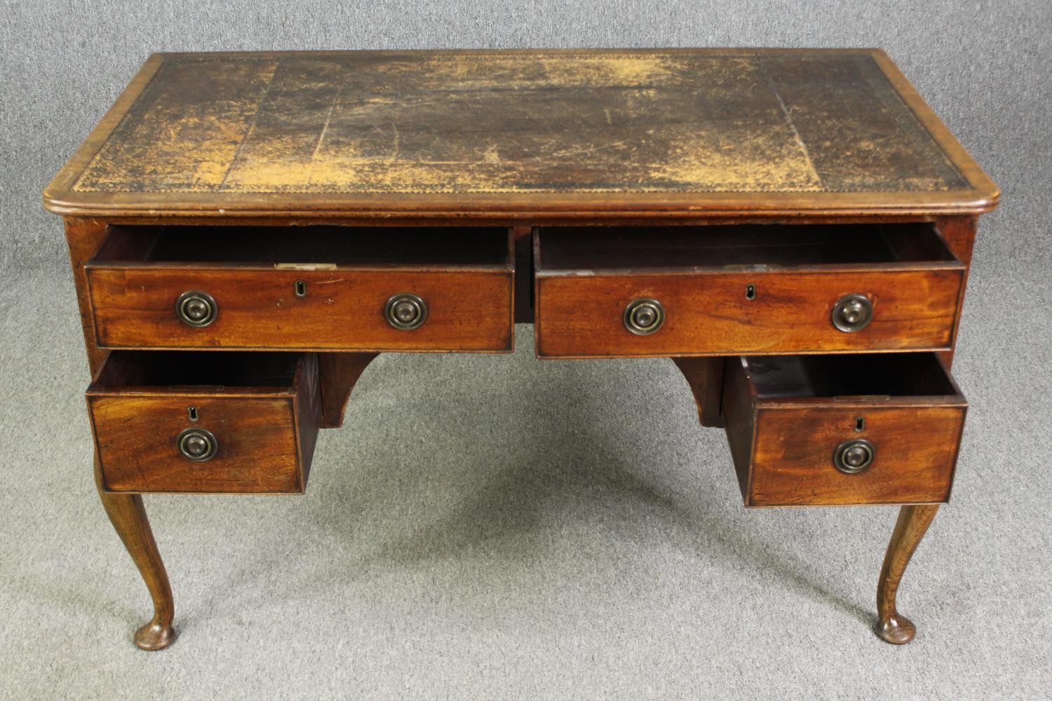 A George II style mahogany writing desk, with a worn leather top. H.76 W.123 D.66cm. - Image 4 of 5