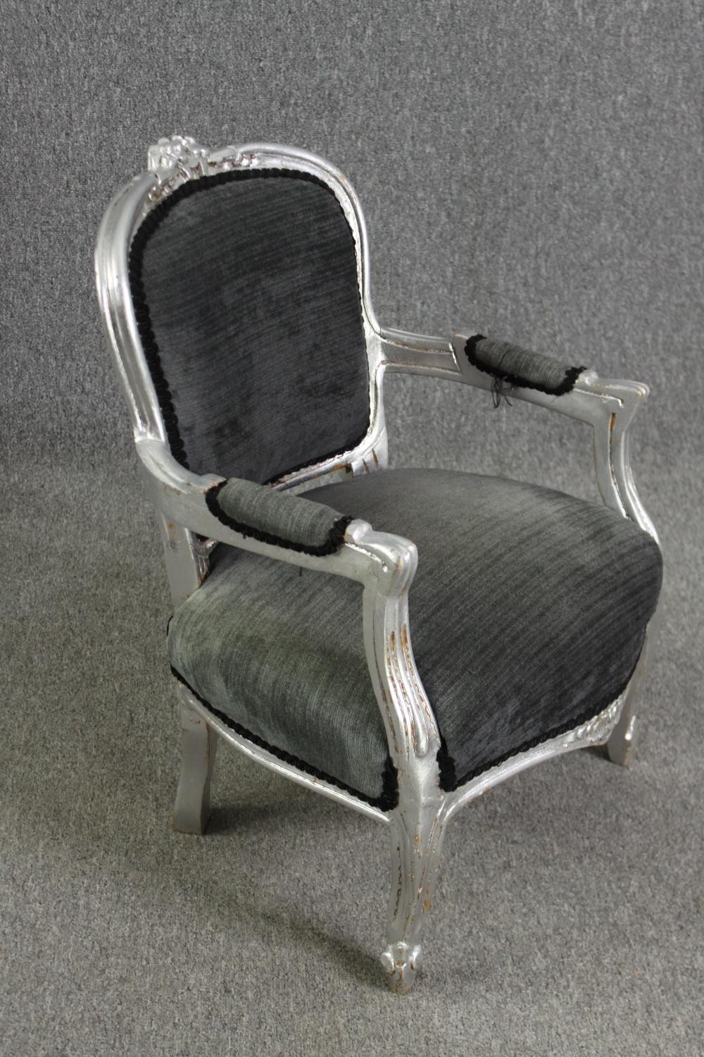 A small Louis XV style silver painted child's armchair. H.67cm. - Image 3 of 4