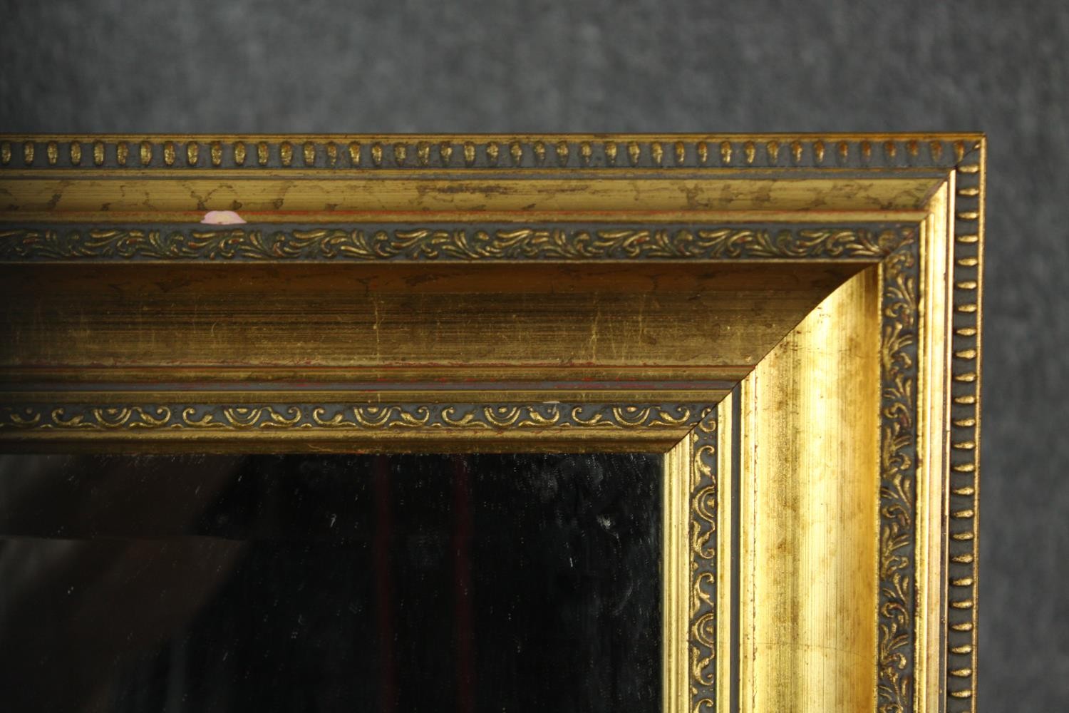 A giltwood wall mirror. H.50 W.42cm. - Image 4 of 5