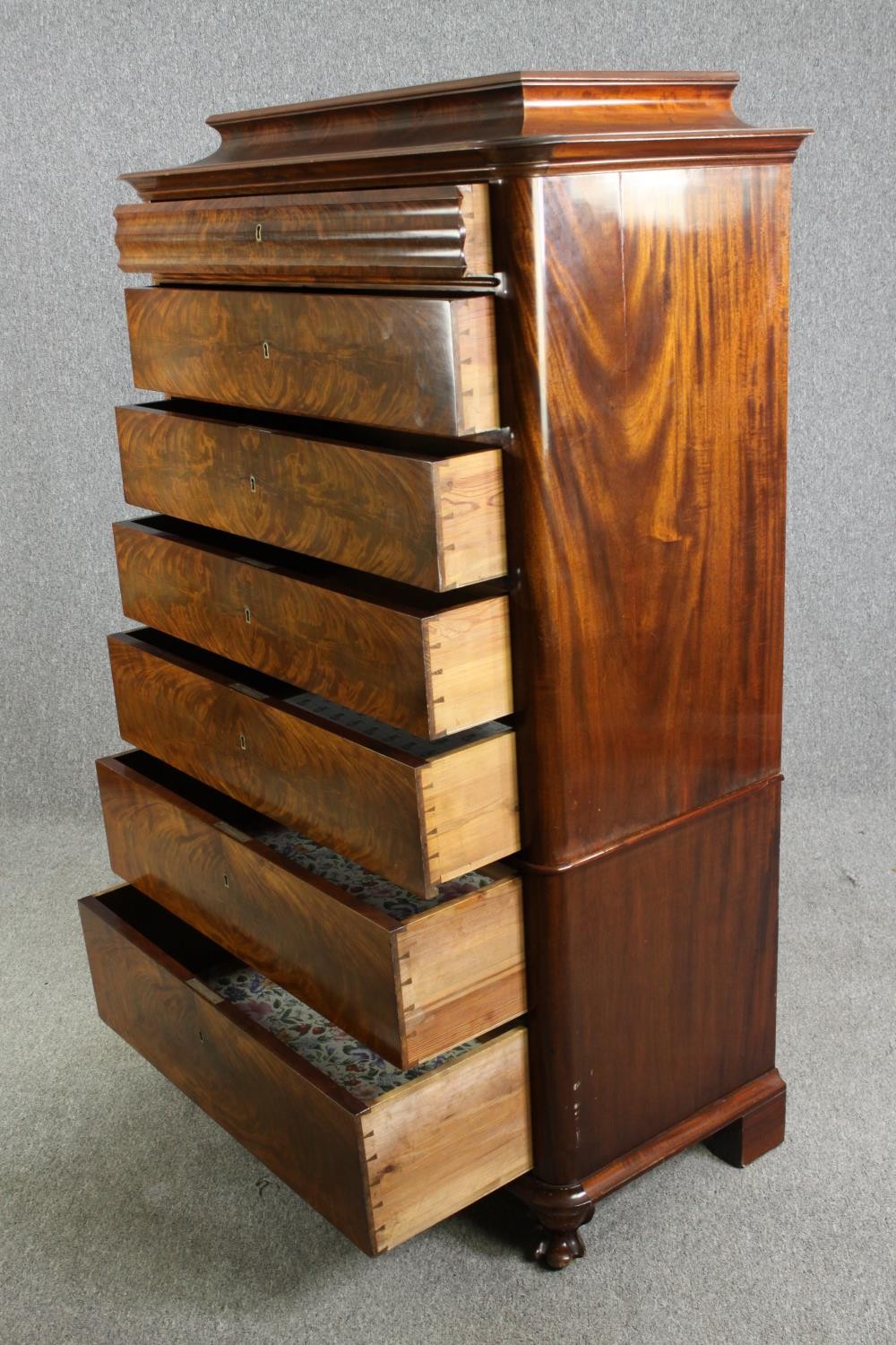 A French two sectioned walnut semanier, circa 1860. H.162 W.100 D.51cm. - Bild 4 aus 6