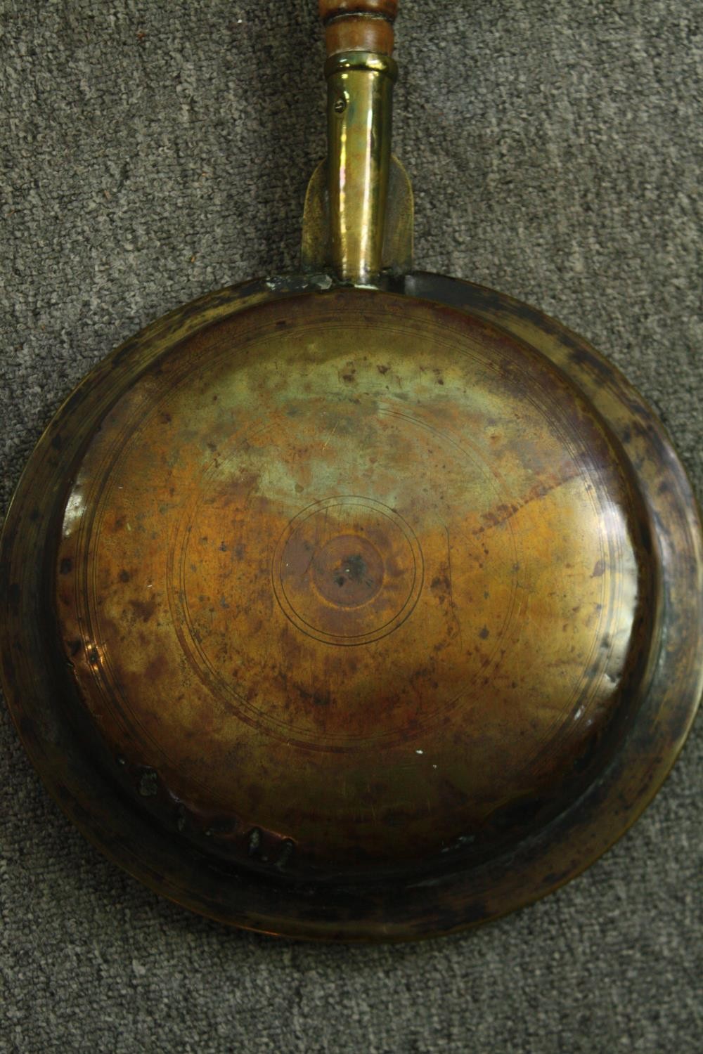 A late 19th century brass bed warming pan. L.99cm. - Image 4 of 4
