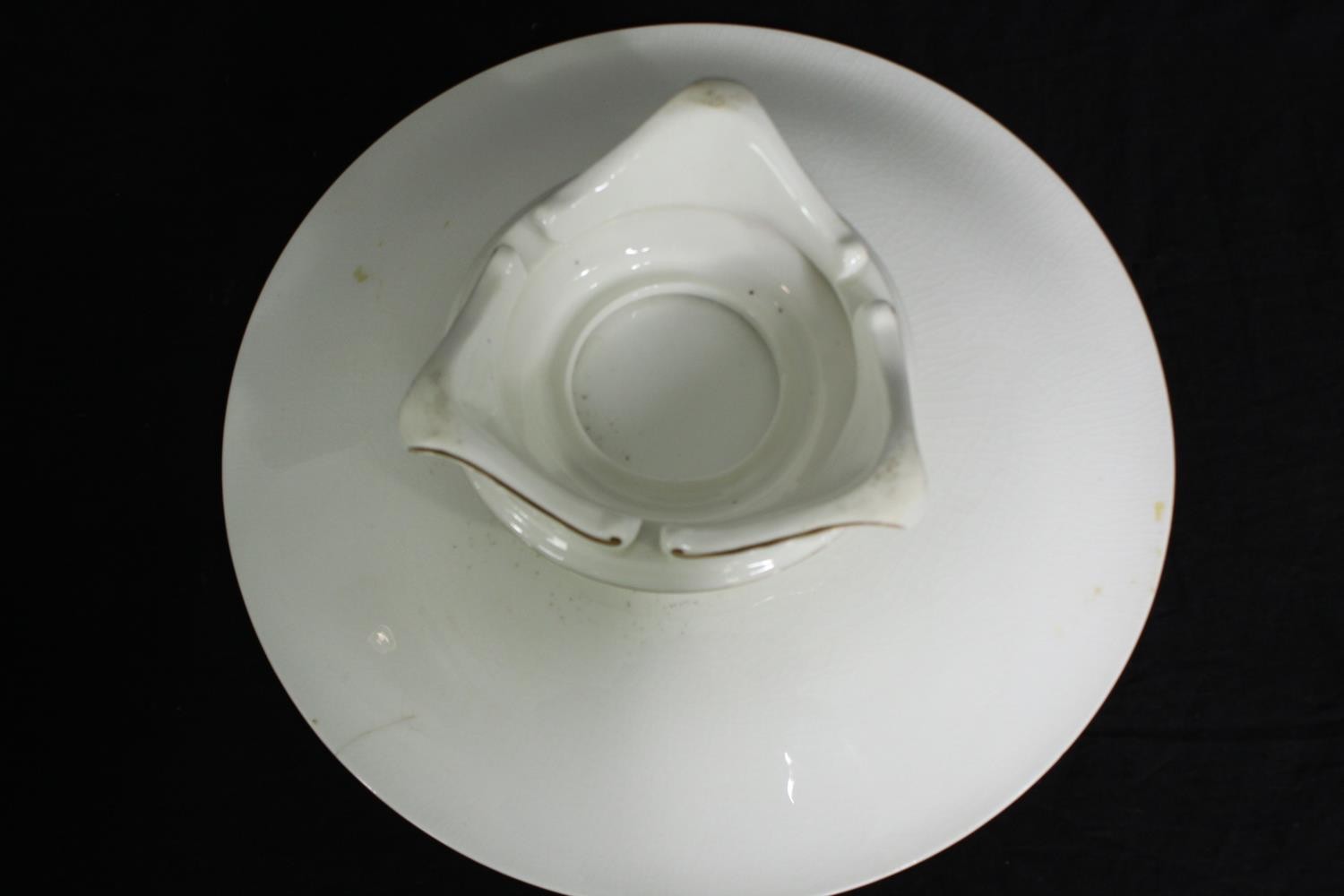 A group of six various 19th century porcelain plates, a cake stand and a cheese dish, including - Bild 4 aus 13