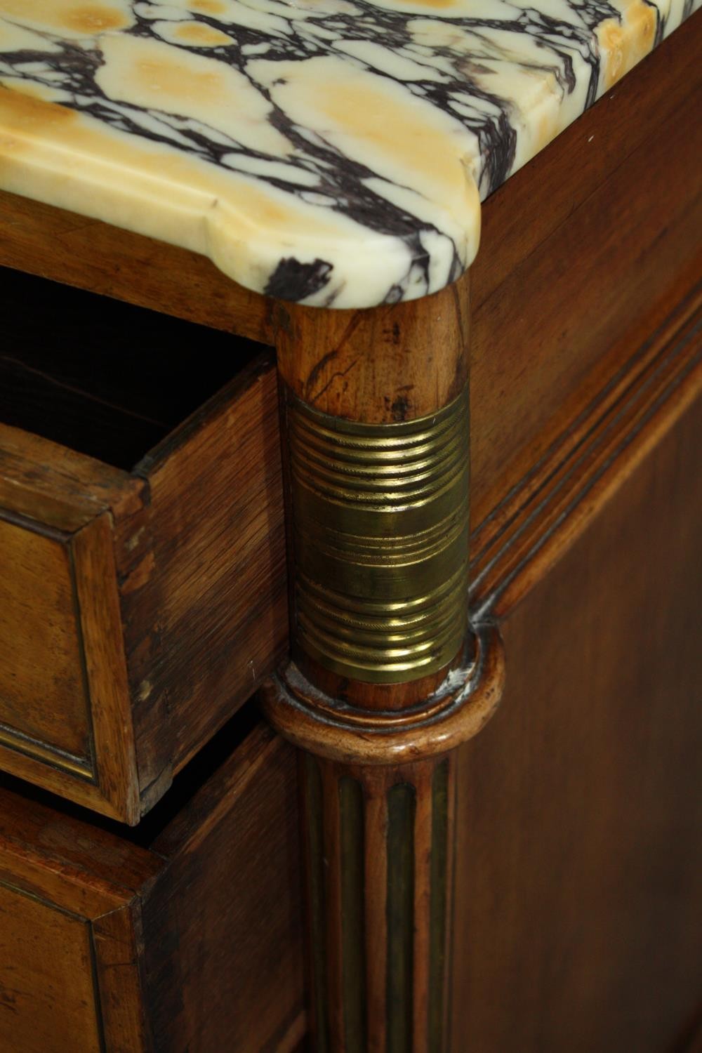 A French Directoire walnut commode, with a breccia marble top, 19th century. H.98 W.126 D.57cm. - Image 9 of 11