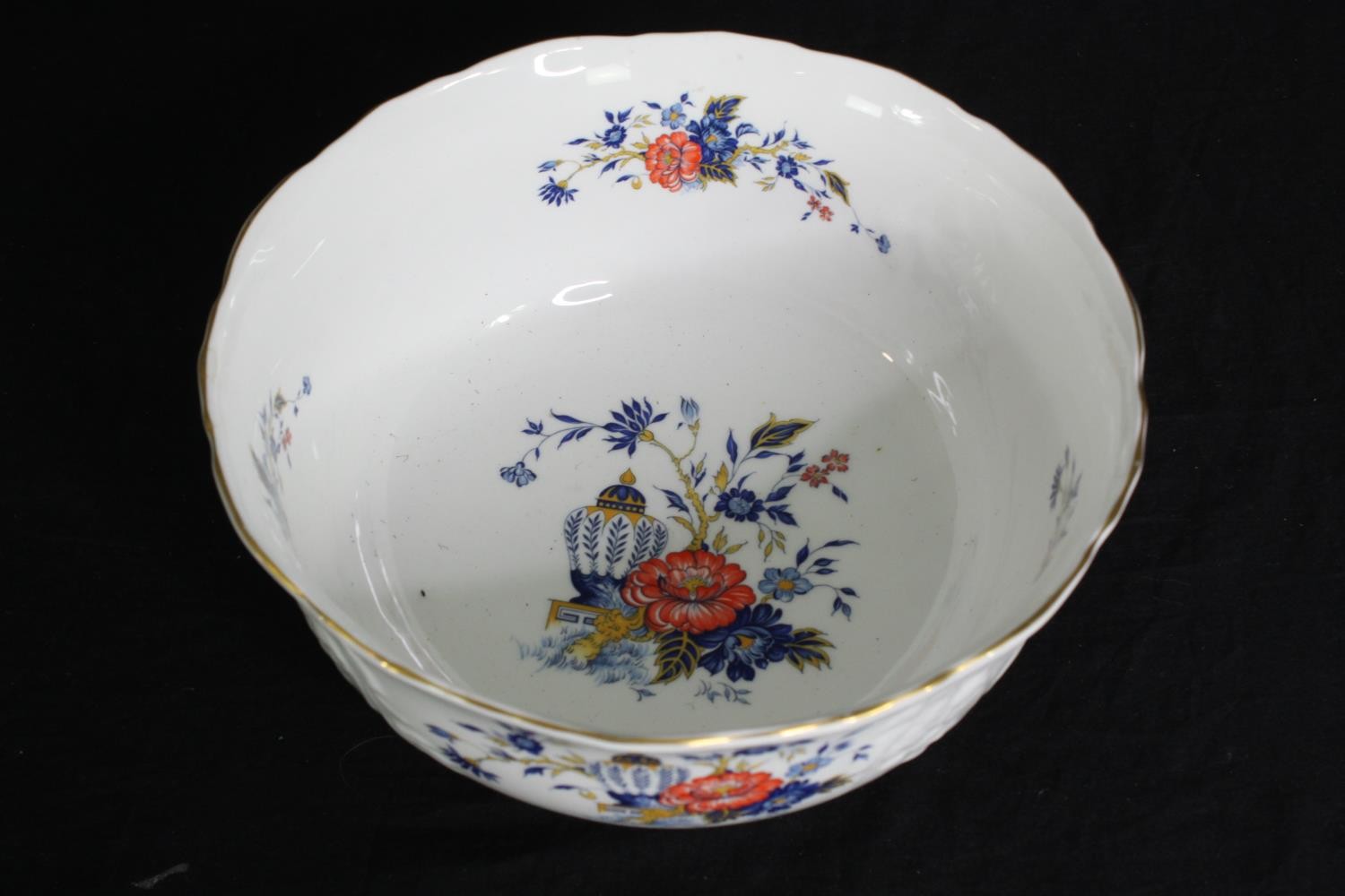 A Chinese export porcelain tobacco jar, late 19th century, a Staffordshire porcelain bowl and - Image 2 of 14