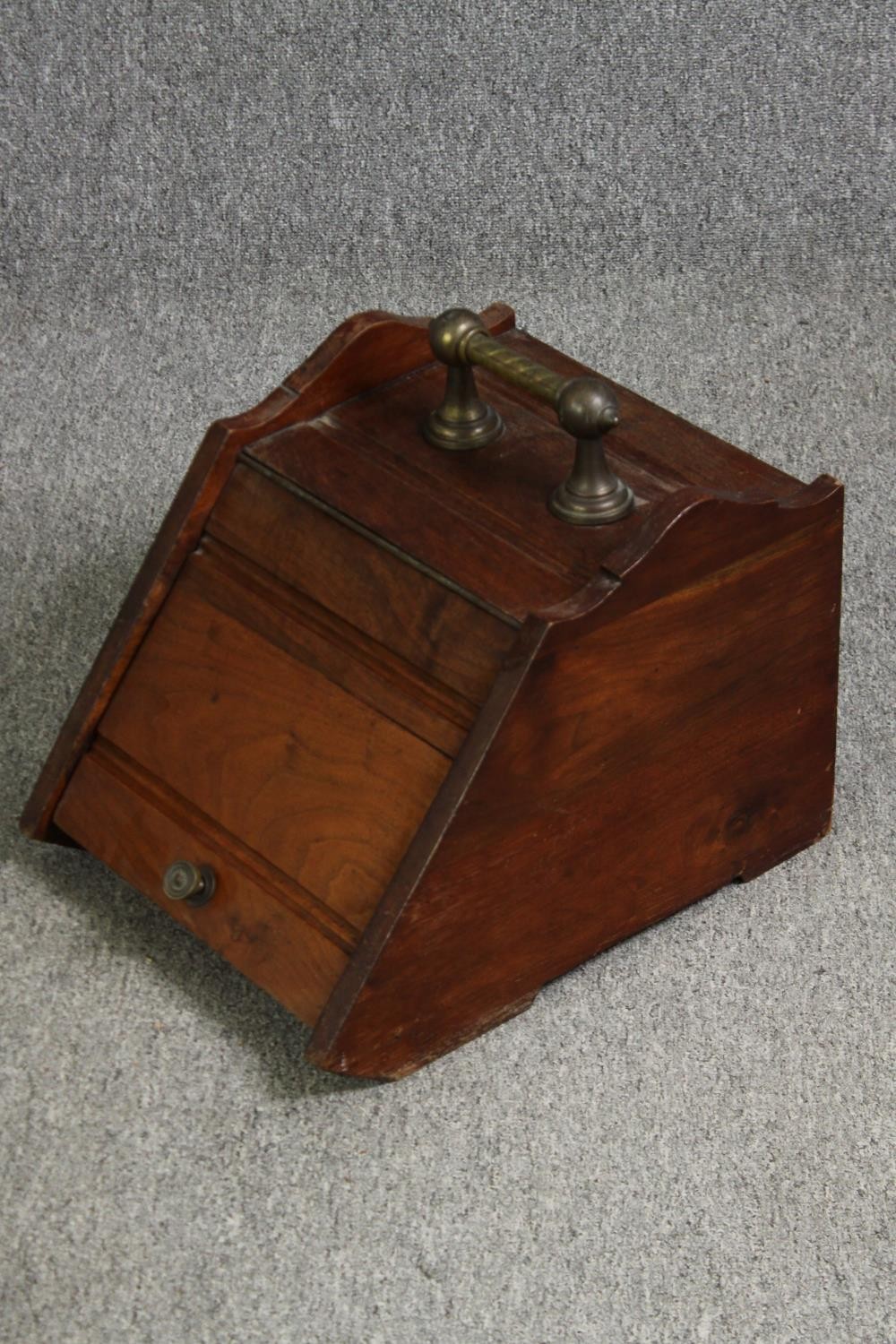 A Victoria walnut coal scuttle. H.35 W.35 D.44cm. - Image 3 of 4